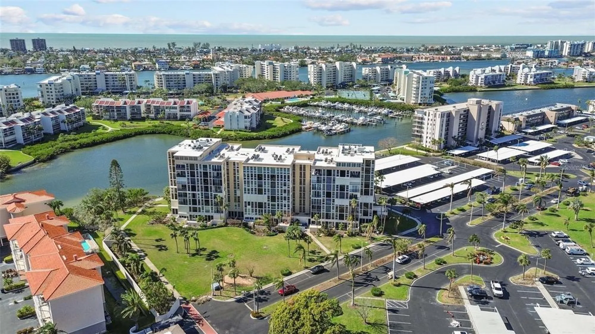 Property Slideshow image 43 of 58 | 7400 sun island dr 412, South Pasadena, FL, 33707