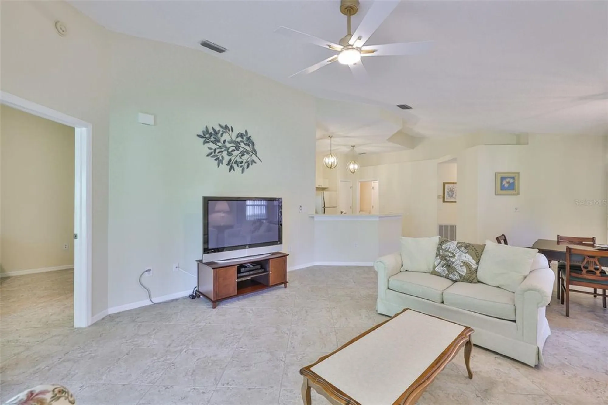 Property Slideshow image 10 of 37 | 2431 nantucket harbor loop # 61, Sun City Center, FL, 33573