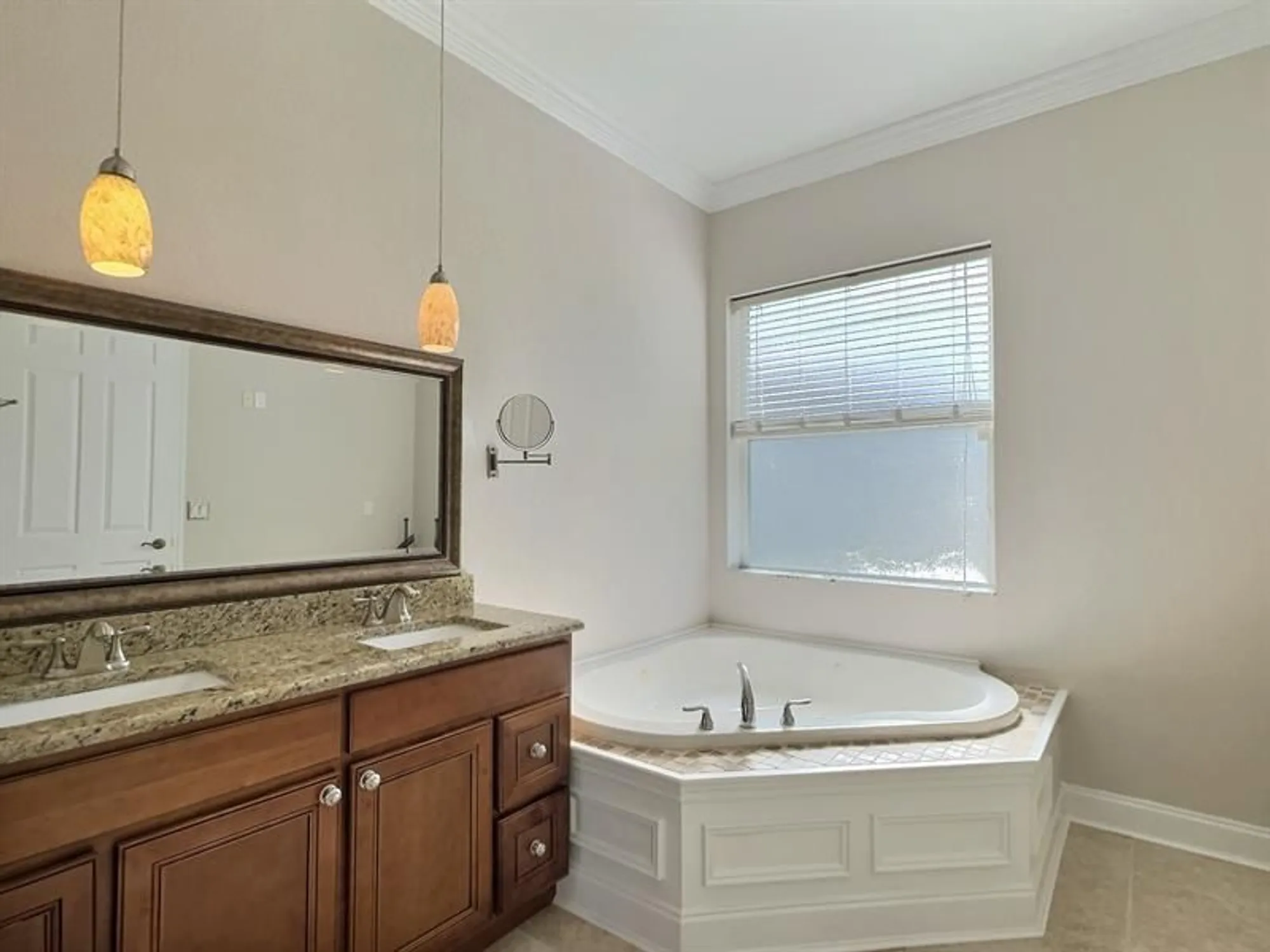 Property Slideshow image 24 of 46 | 655 sw long key ct, Port Saint Lucie, FL, 34986