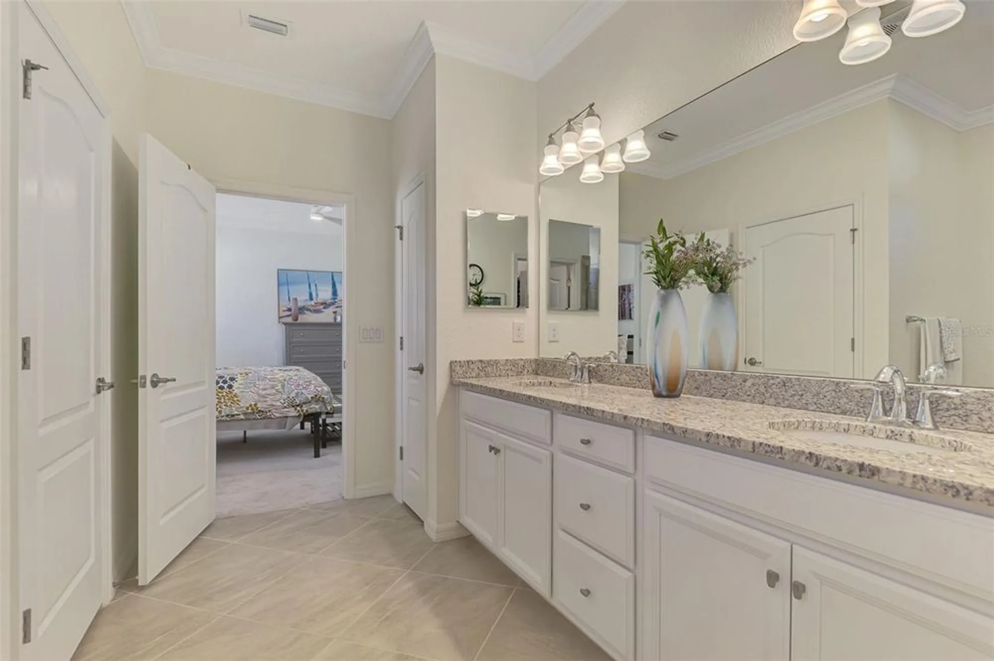 Property Slideshow image 32 of 100 | 24080 spartina dr, Venice, FL, 34293