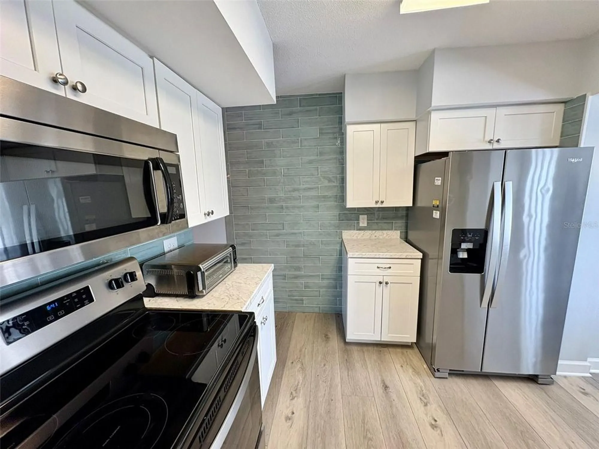 Property Slideshow image 13 of 55 | 2463 brazilia dr 53, Clearwater, FL, 33763