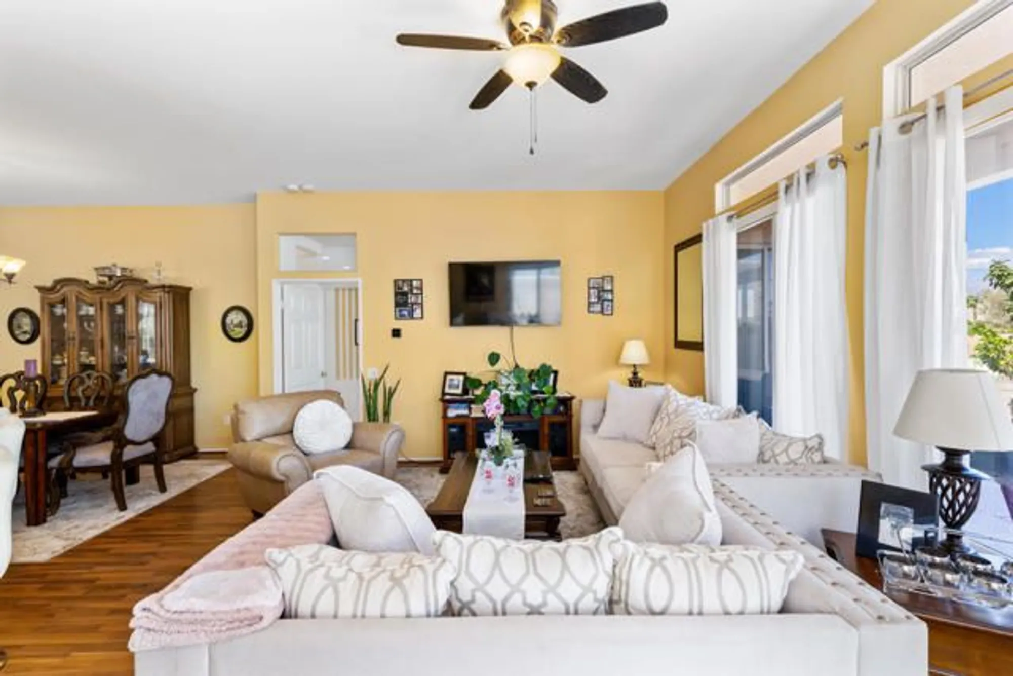 Property Slideshow image 26 of 65 | 43986 medinah dr, Indio, CA, 92201