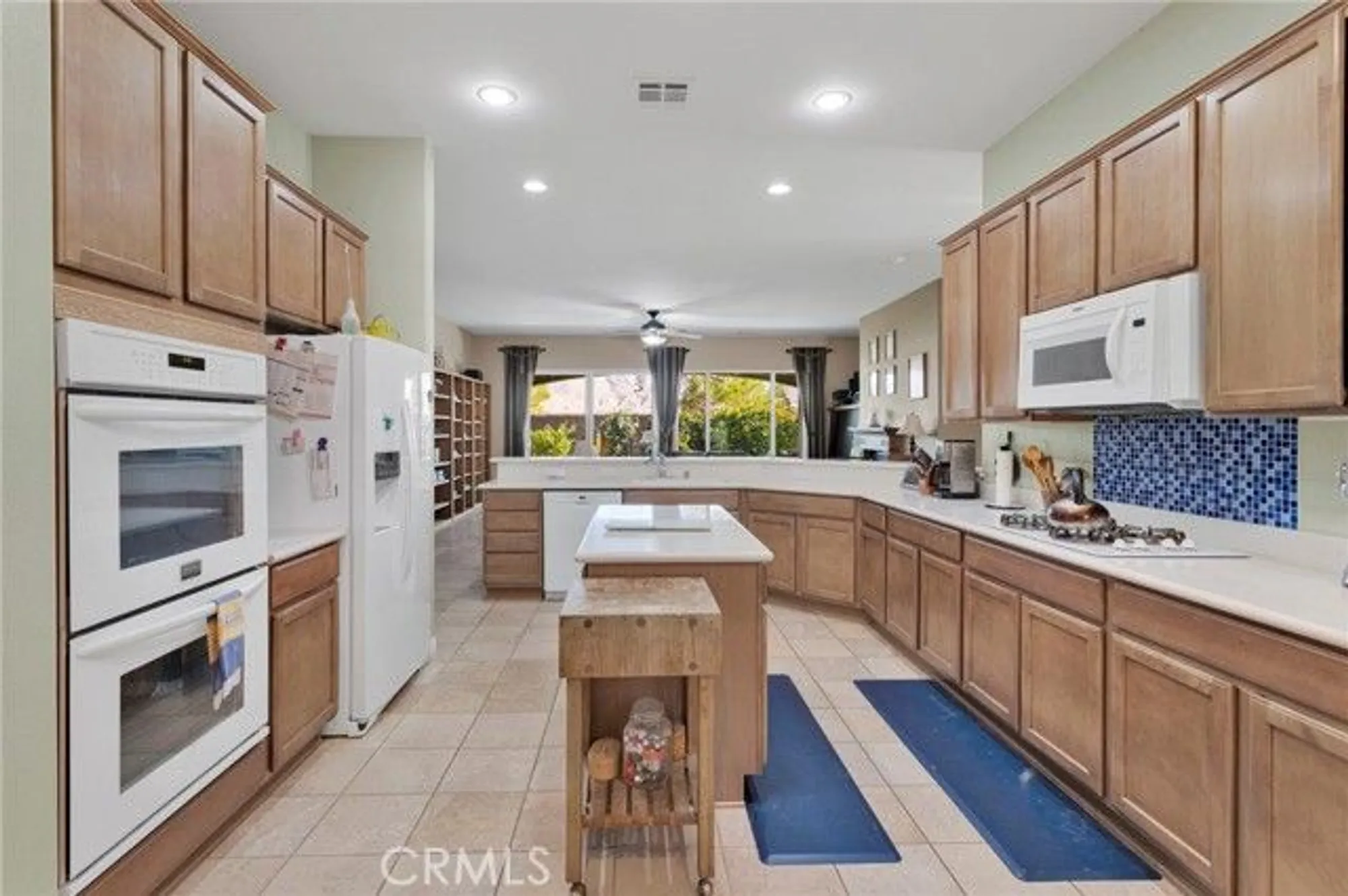 Property Slideshow image 11 of 33 | 10215 wascana ln, Apple Valley, CA, 92308