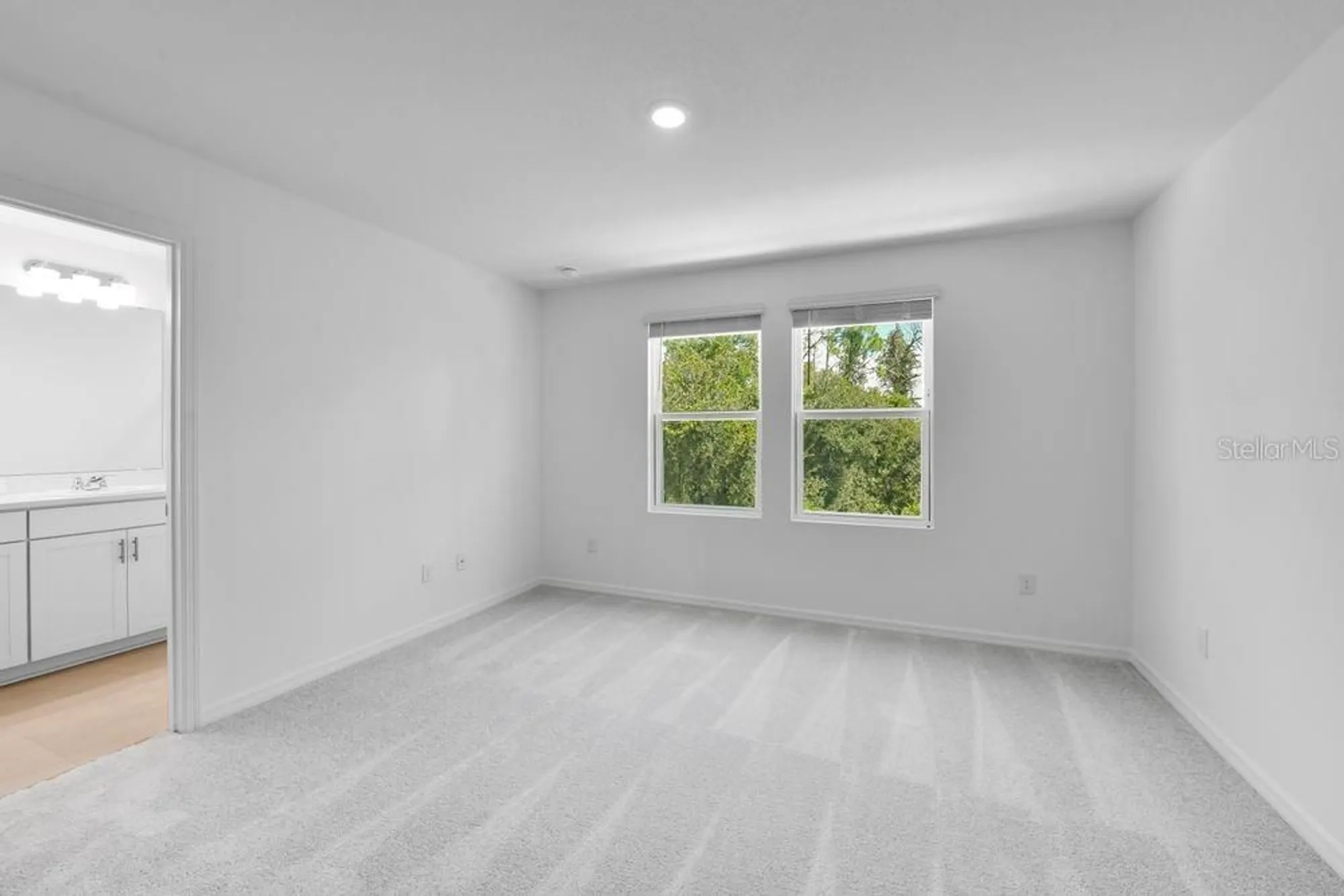 Property Slideshow image 11 of 40 | 15148 cuzcorro ct, Nokomis, FL, 34275