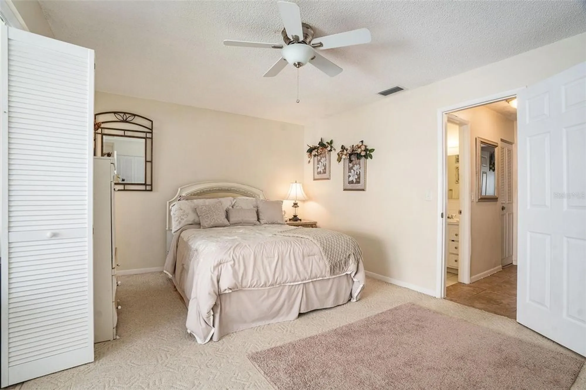 Property Slideshow image 20 of 41 | 2960 59th st 411, Gulfport, FL, 33707