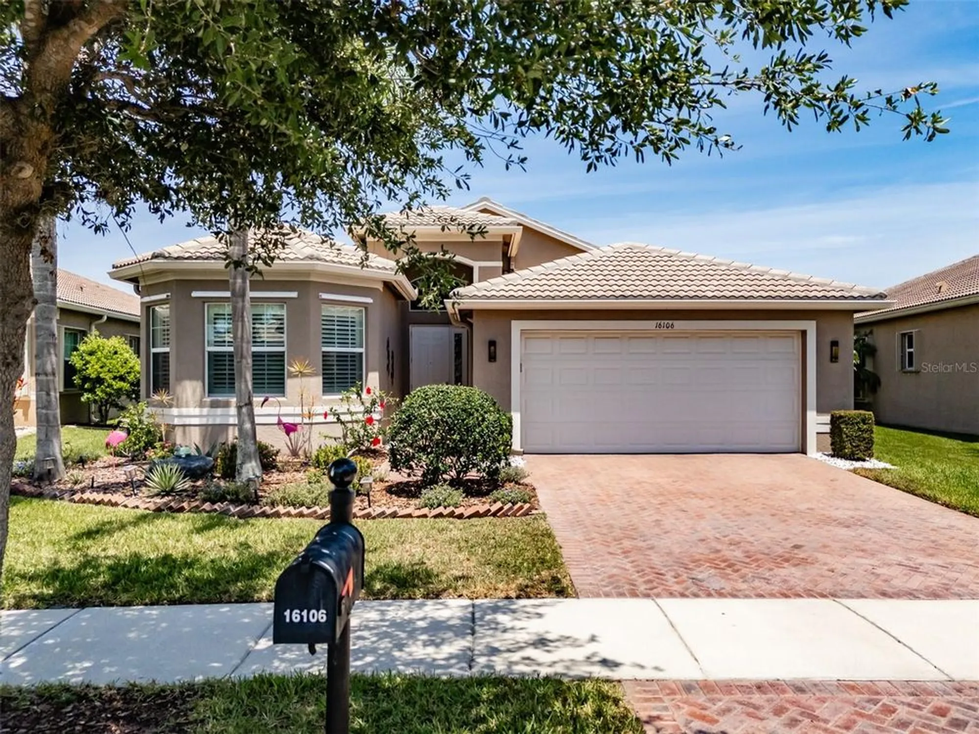 Property Slideshow image 6 of 100 | 16106 cedar key dr, Wimauma, FL, 33598