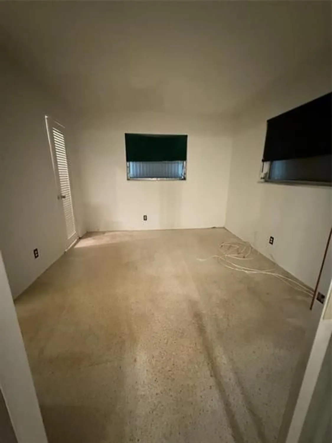 Property Slideshow image 12 of 17 | 4314 nw 47th ct, Tamarac, FL, 33319