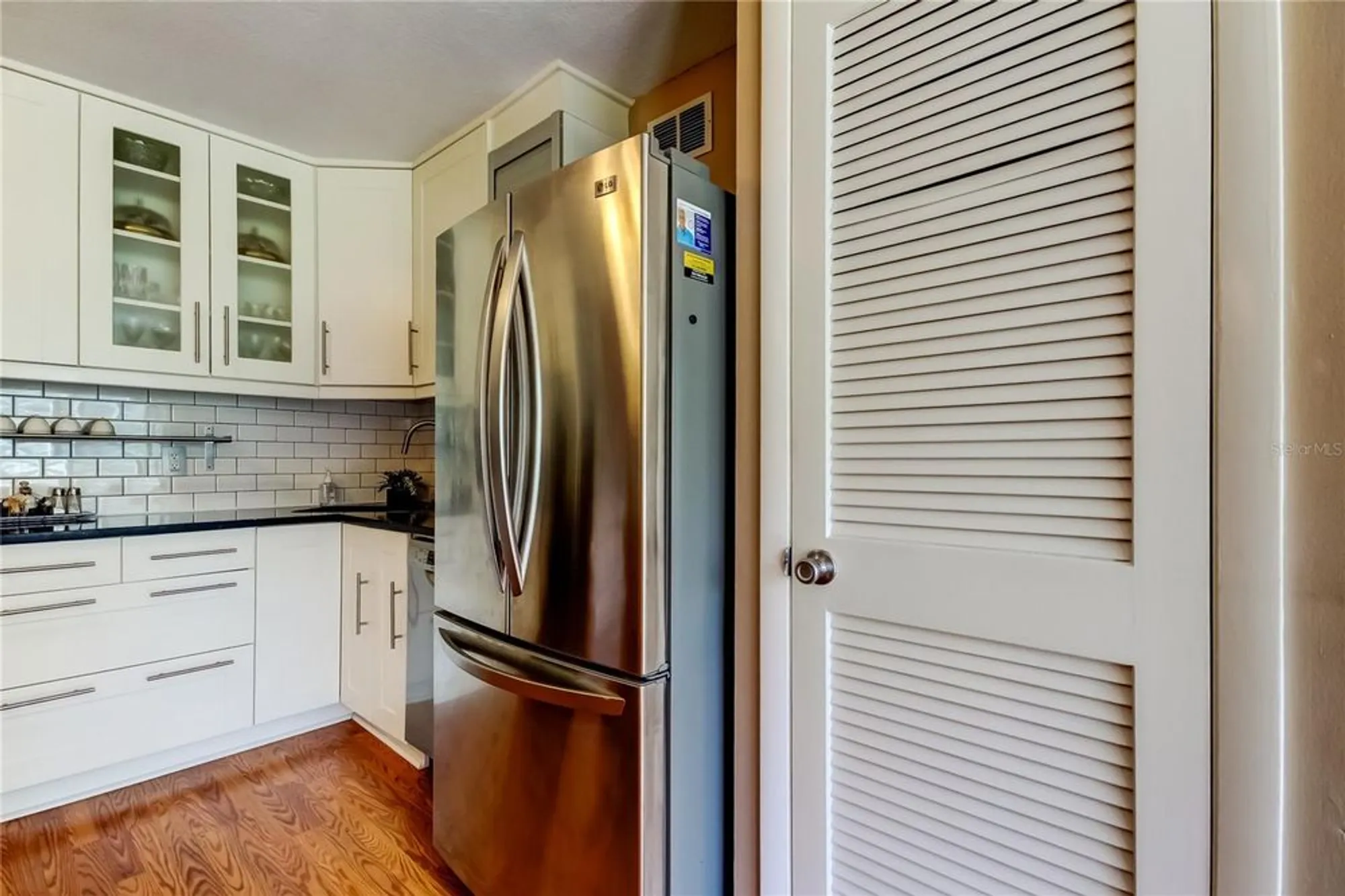Property Slideshow image 15 of 61 | 2221 swedish dr apt 3, Clearwater, FL, 33763
