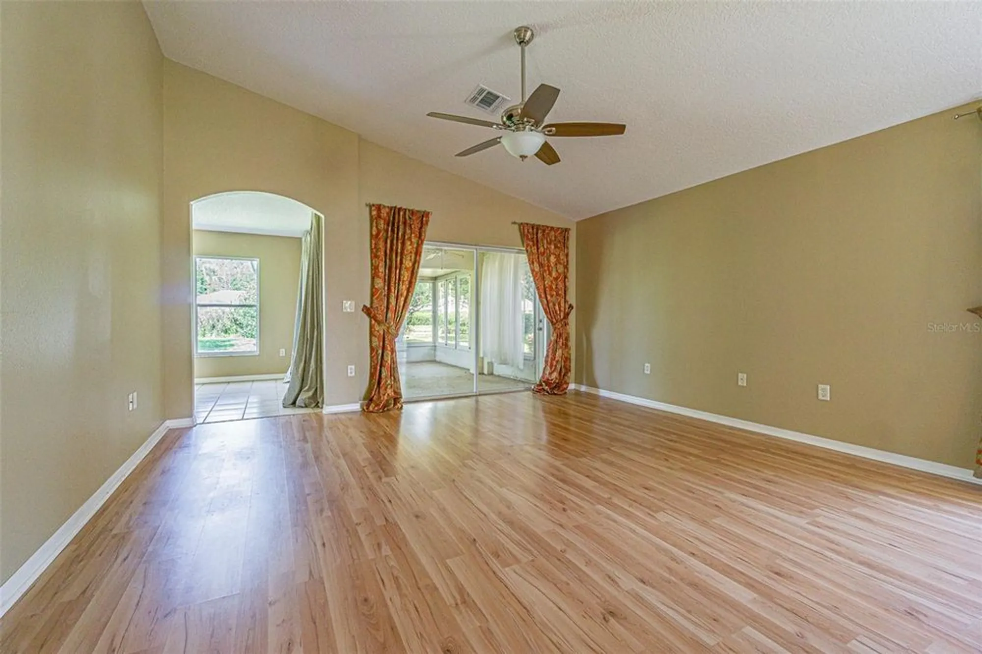 Property Slideshow image 20 of 47 | 10809 collar dr, San Antonio, FL, 33576