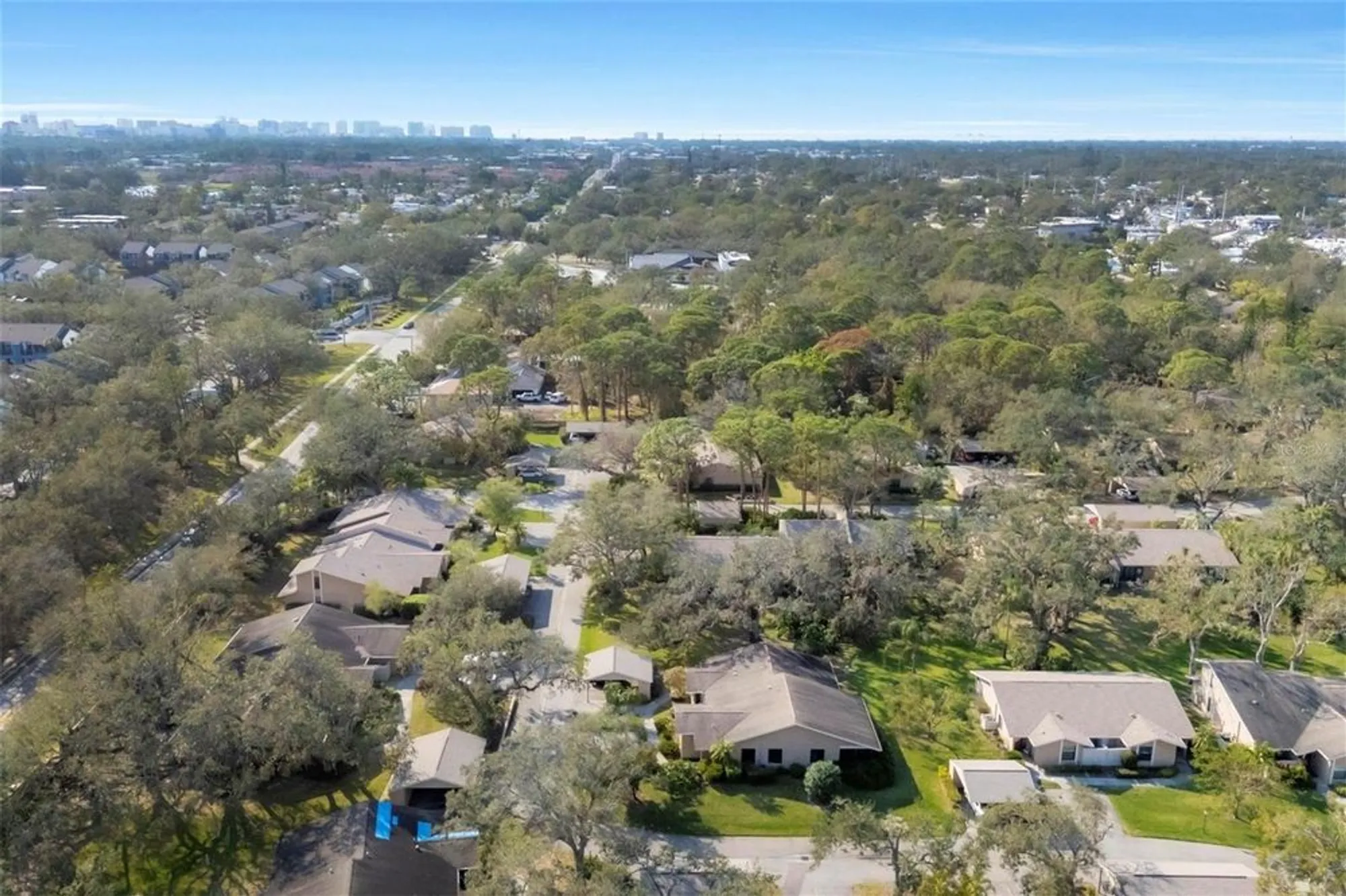 Property Slideshow image 6 of 51 | 3443 tallywood cir 7061, Sarasota, FL, 34237