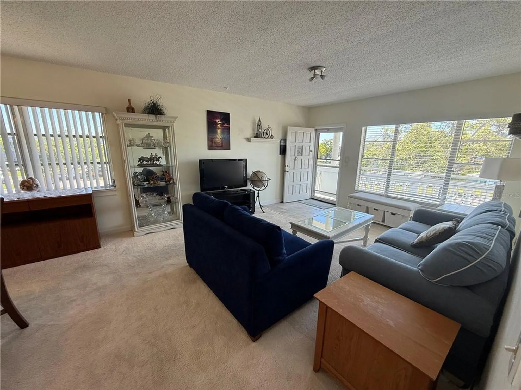 Property Slideshow image 12 of 43 | 2428 columbia dr 72, Clearwater, FL, 33763