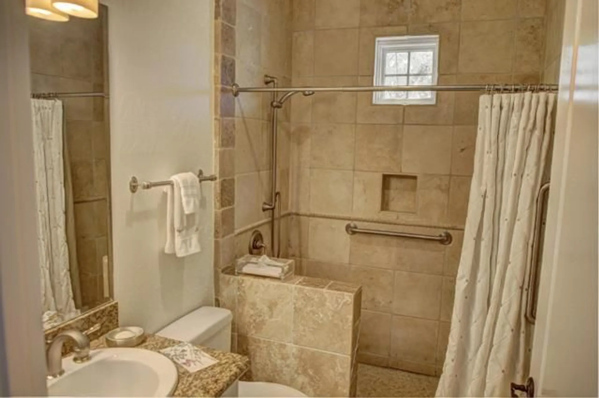 Property Slideshow image 32 of 61 | 308 piazza roma, Palm Desert, CA, 92260