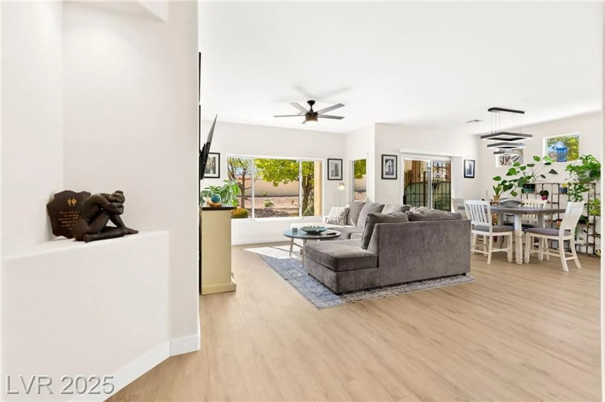 Property Slideshow image 9 of 36 | 11025 mission lakes ave, Las Vegas, NV, 89134