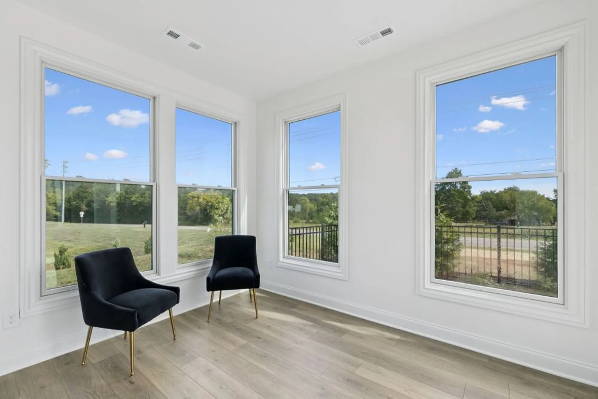 Property Slideshow image 53 of 69 | 504 restoration dr, Smyrna, TN, 37167