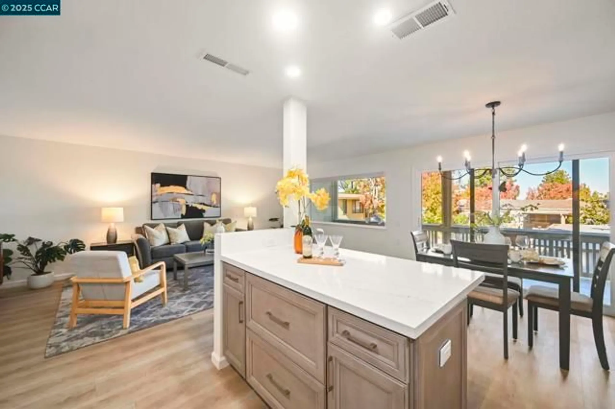 Property Slideshow image 12 of 42 | 1508 canyonwood ct apt 12, Walnut Creek, CA, 94595