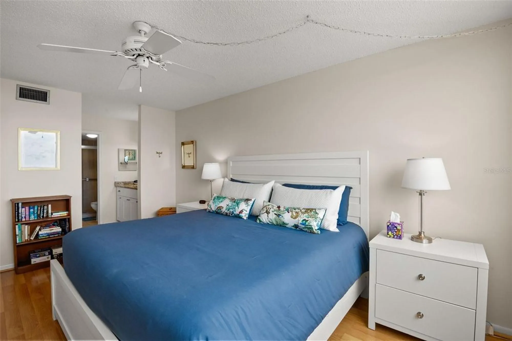 Property Slideshow image 19 of 43 | 6219 palma del mar blvd s apt 606, Saint Petersburg, FL, 33715