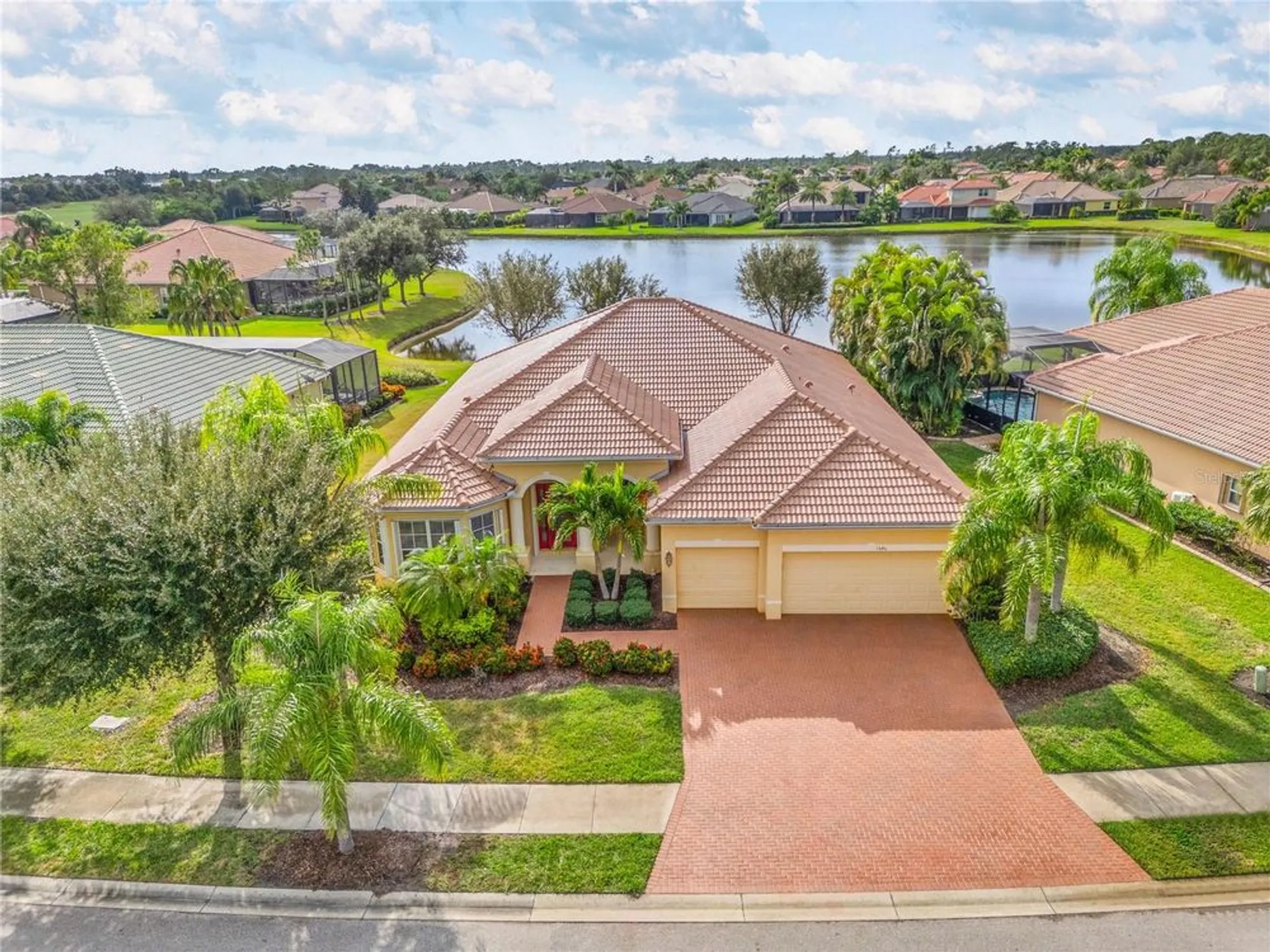 Property Slideshow image 41 of 67 | 1646 creek nine dr, North Port, FL, 34291