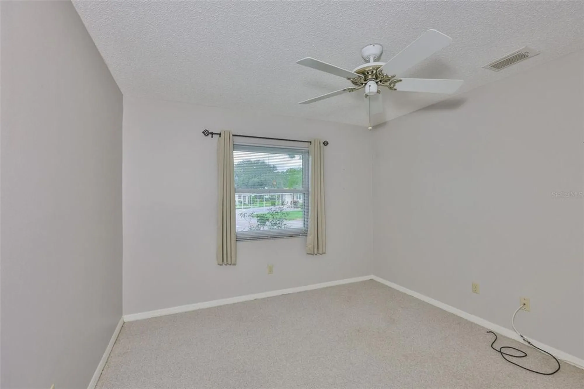 Property Slideshow image 19 of 36 | 2206 horsham pl, Sun City Center, FL, 33573