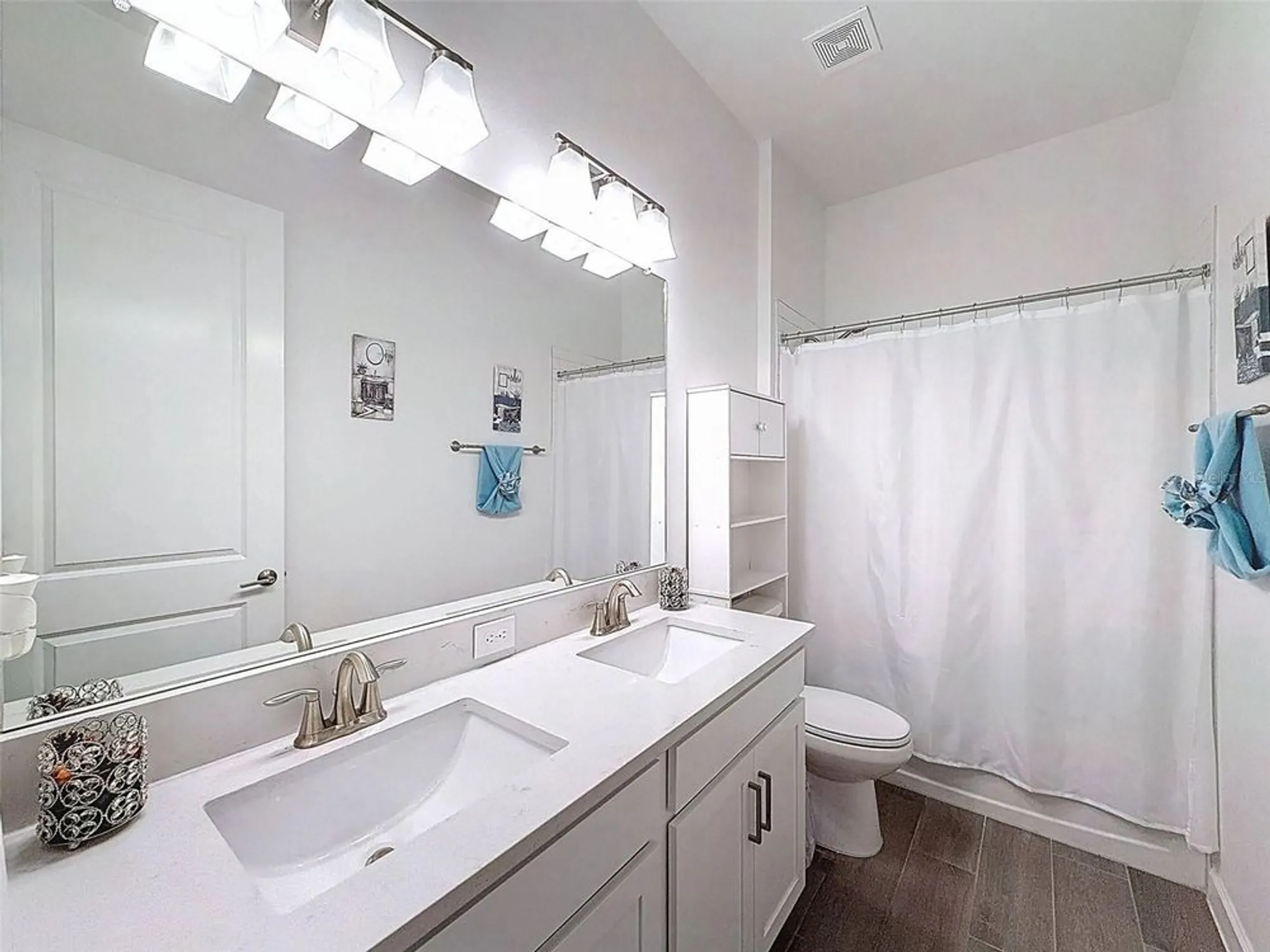 Property Slideshow image 43 of 70 | 17301 scuba crest st, Wimauma, FL, 33598