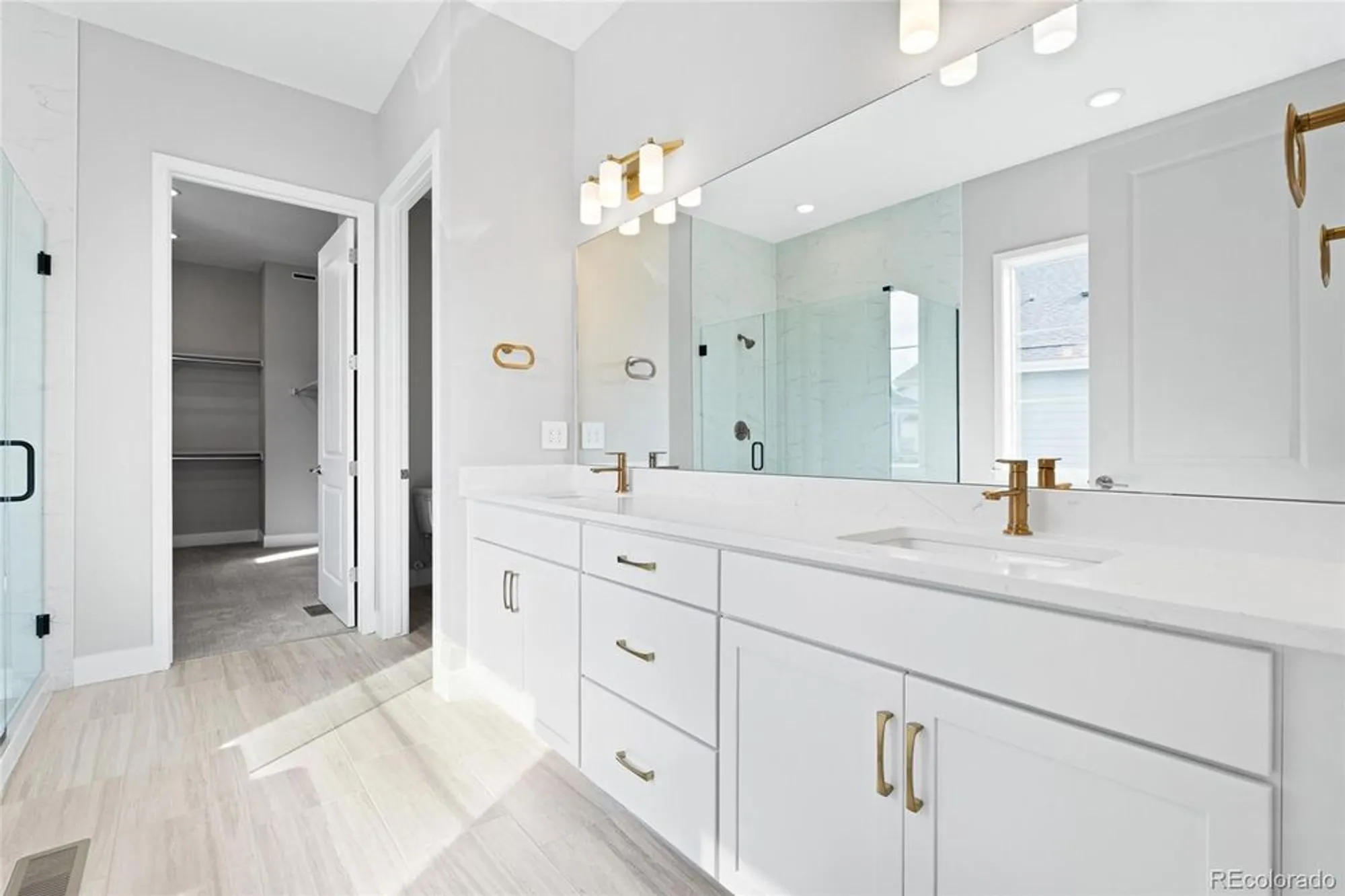 Property Slideshow image 25 of 37 | 8871 s quemoy st, Aurora, CO, 80016