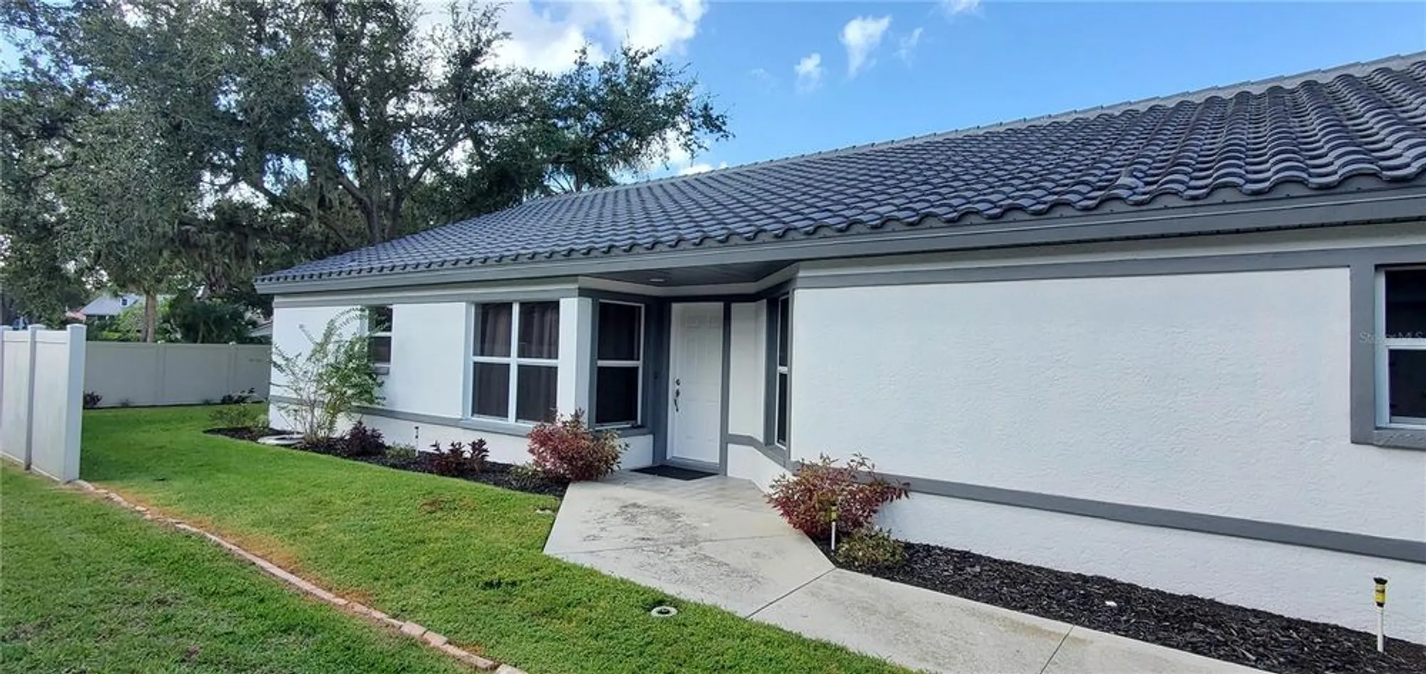 Property Slideshow image 3 of 28 | 5508 83rd ter, Sarasota, FL, 34243