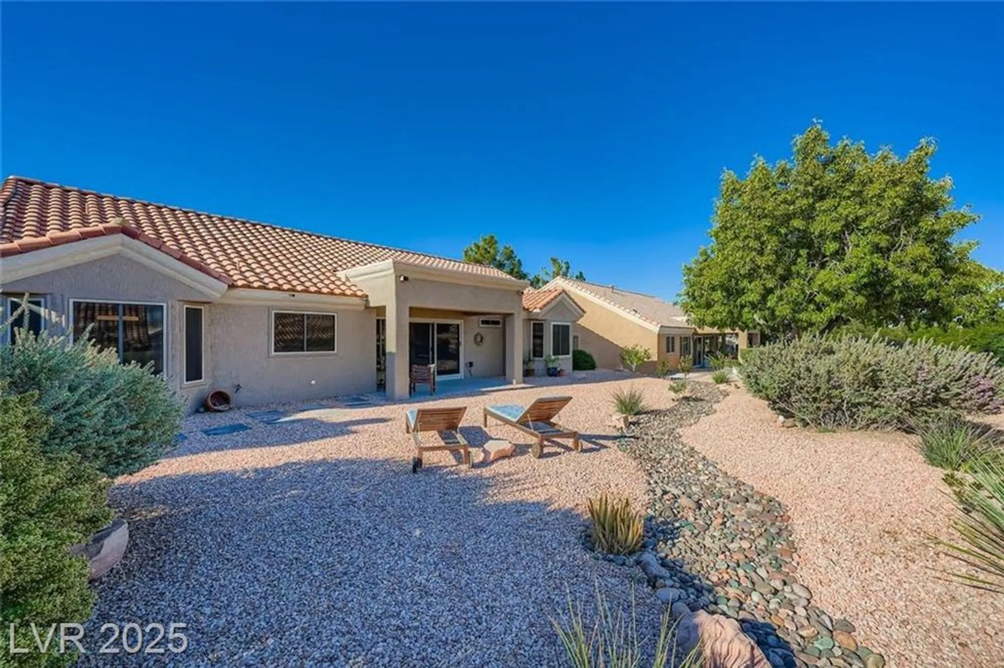 Property Slideshow image 20 of 22 | 2812 lotus hill dr, Las Vegas, NV, 89134