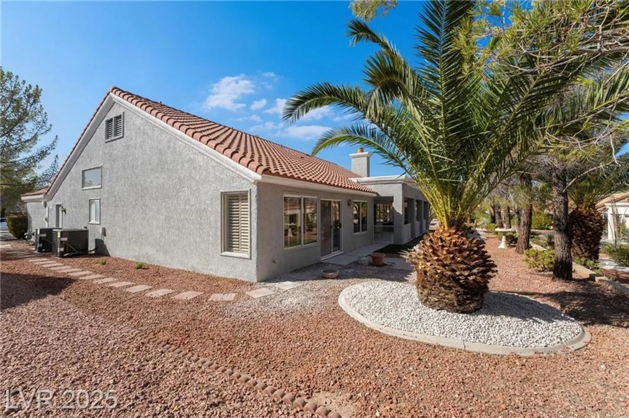 Property Slideshow image 53 of 57 | 2528 sunup dr, Las Vegas, NV, 89134