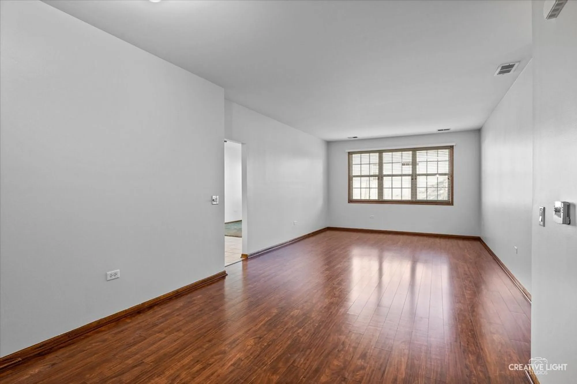 Property Slideshow image 4 of 17 | 17120 carlislie ln, Lockport, IL, 60441