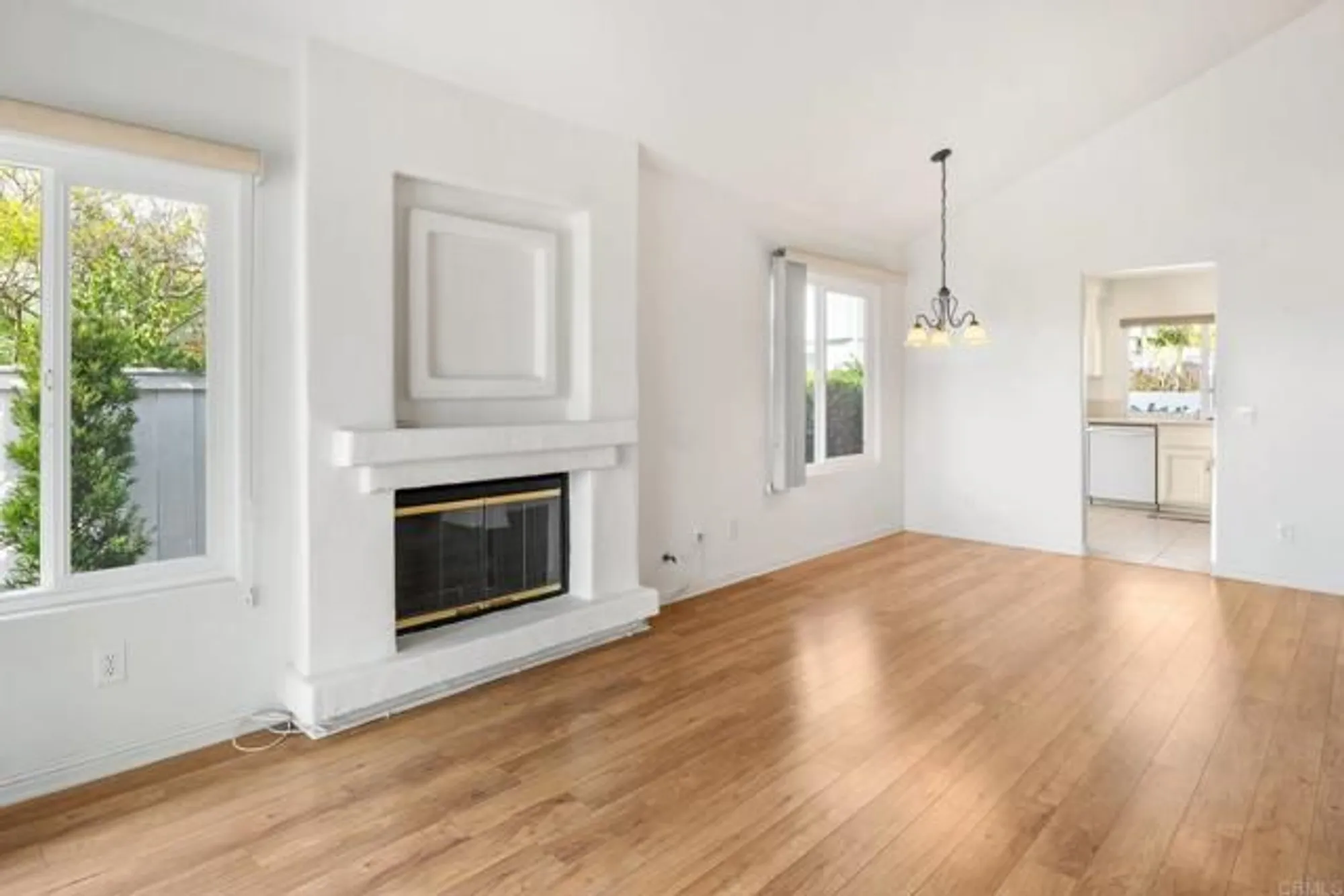 Property Slideshow image 8 of 41 | 4763 galicia way, Oceanside, CA, 92056