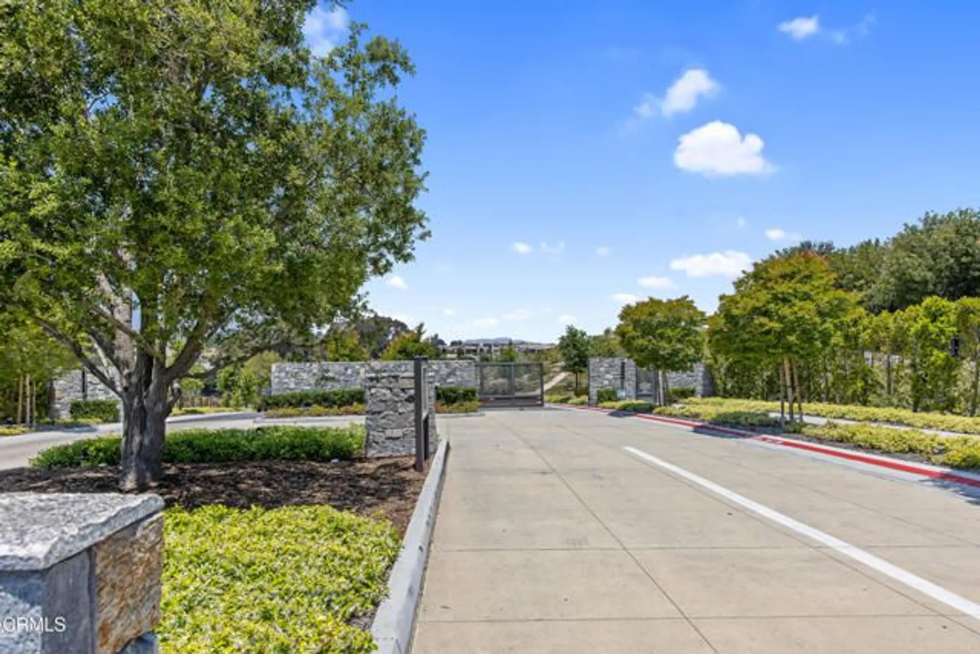 Property Slideshow image 49 of 76 | 2188 jovana ct, Camarillo, CA, 93012