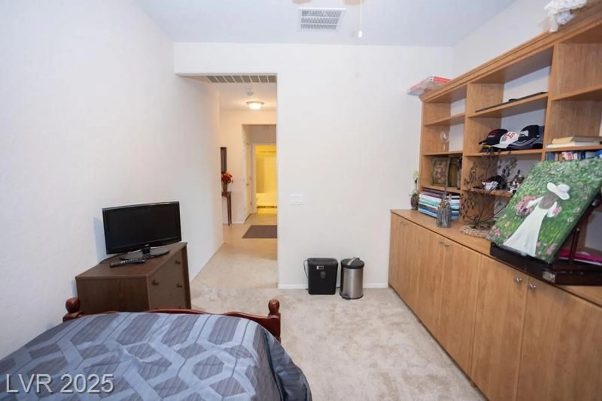 Property Slideshow image 18 of 43 | 5935 saddle horse ave, Las Vegas, NV, 89122