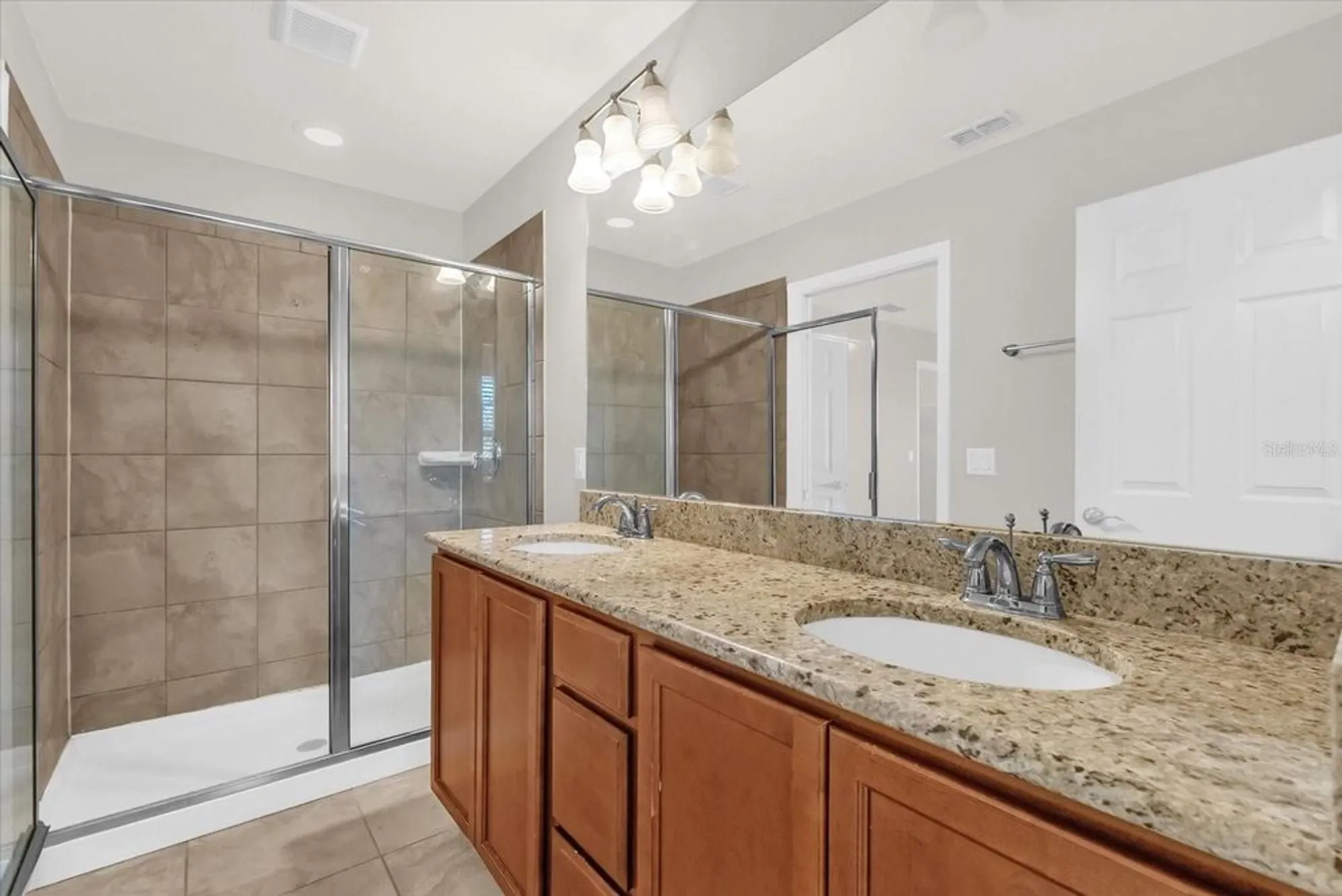 Property Slideshow image 23 of 50 | 11932 lorenza ln, Orlando, FL, 32827