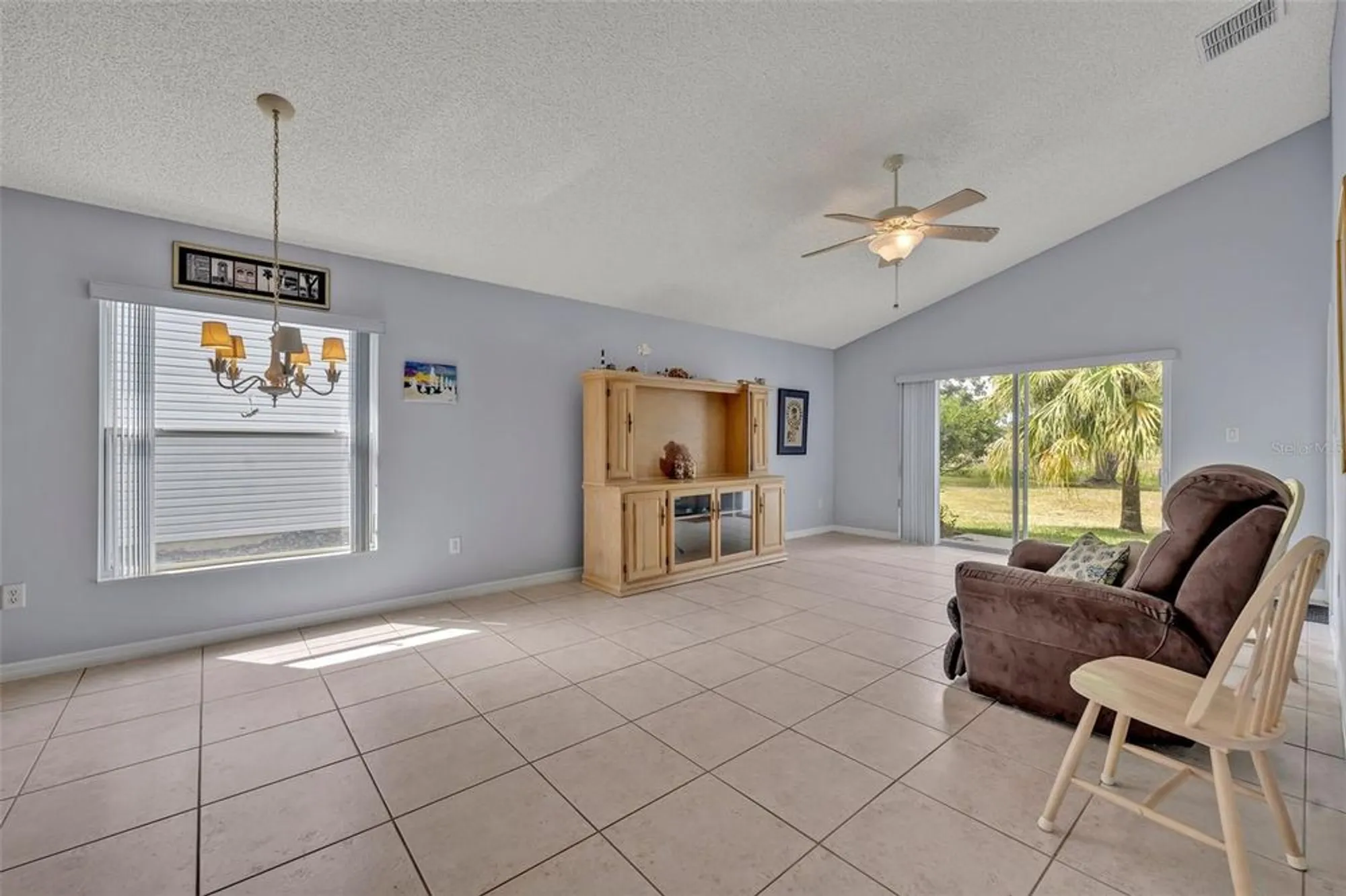 Property Slideshow image 22 of 52 | 25057 riverwalk dr, Leesburg, FL, 34748