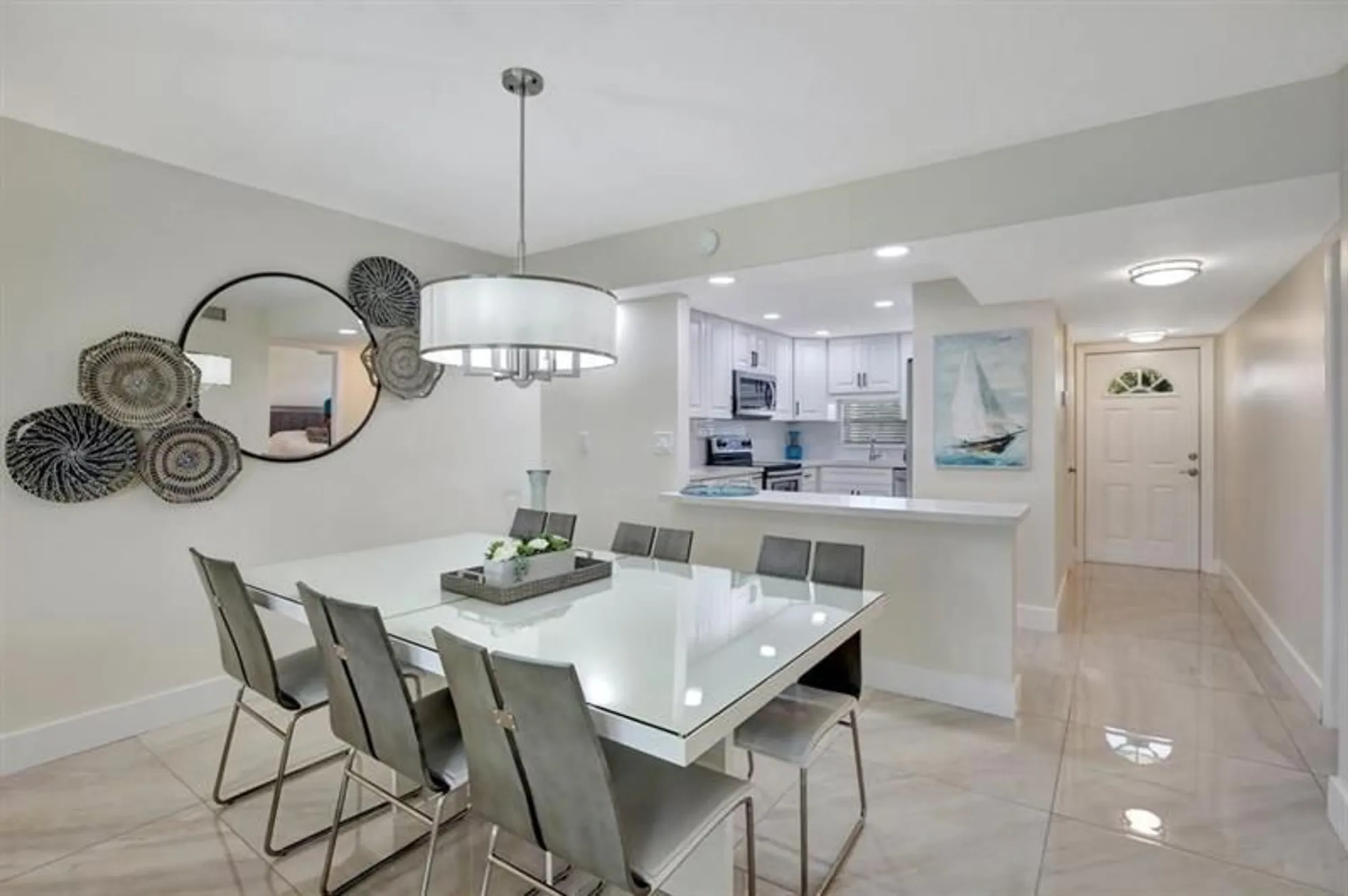 Property Slideshow image 3 of 34 | 9720 s hollybrook lake dr 204, Pembroke Pines, FL, 33025