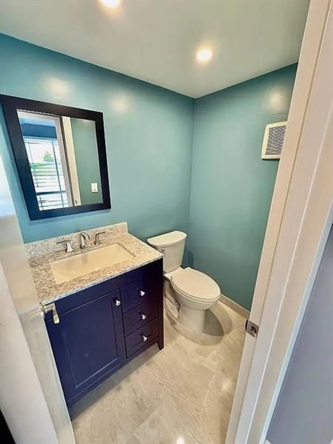 Property Slideshow image 14 of 43 | 3021 guildford b b, Boca Raton, FL, 33434