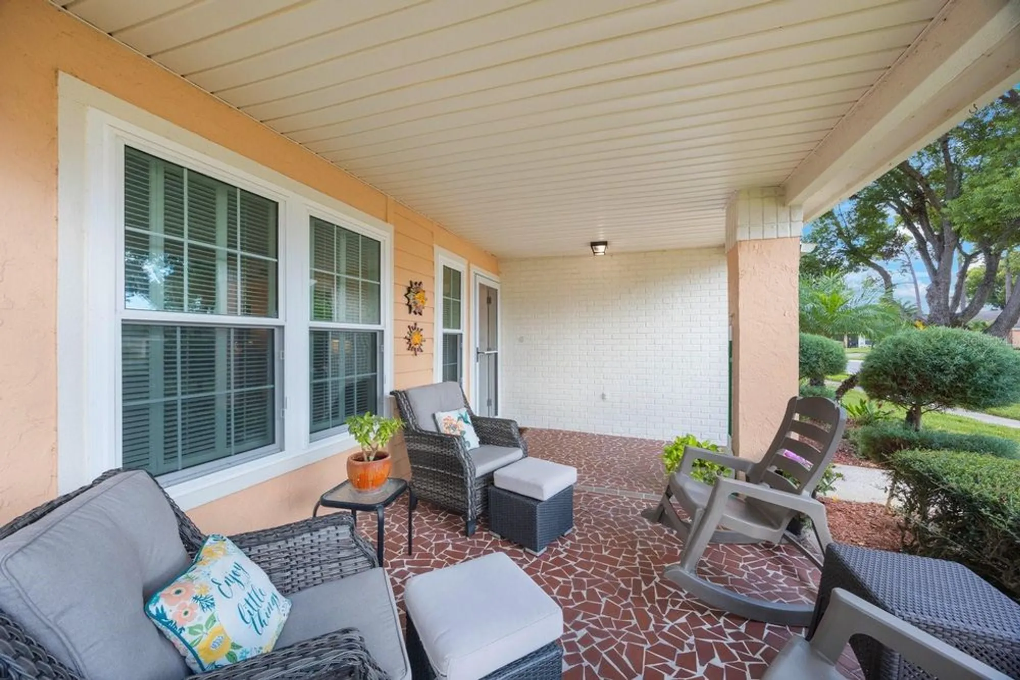 Property Slideshow image 33 of 43 | 4951 grist mill cir, New Port Richey, FL, 34655