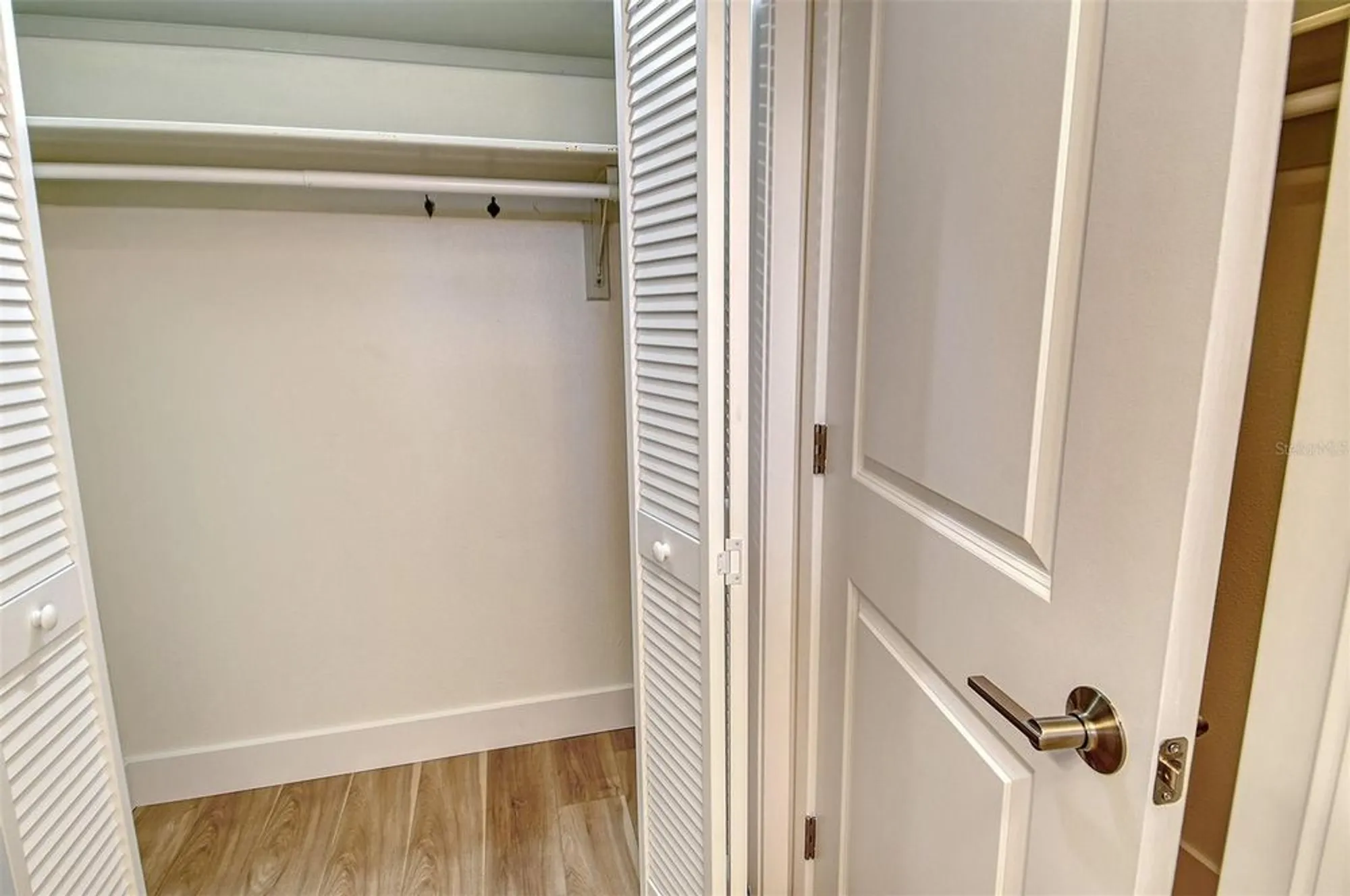 Property Slideshow image 28 of 65 | 119 whispering sands cir # v36, Sarasota, FL, 34242