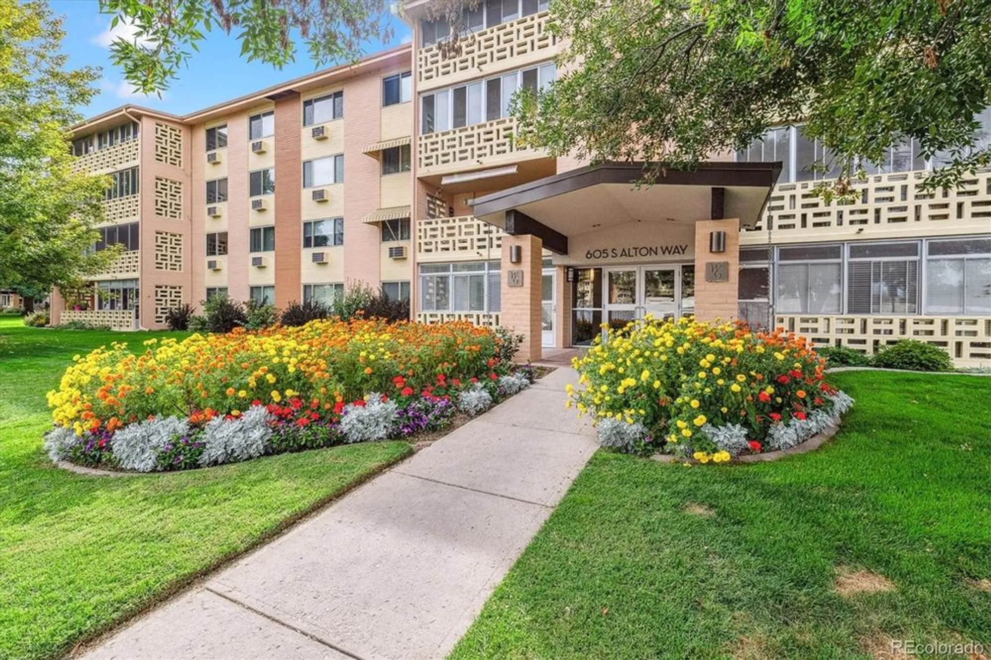 Property Slideshow image 26 of 50 | 605 s alton way apt 8d, Denver, CO, 80247