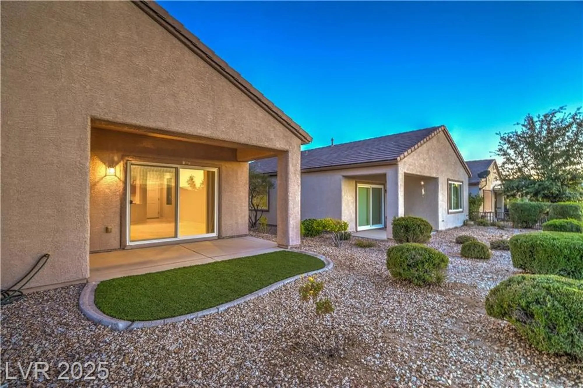 Property Slideshow image 28 of 55 | 2504 ashen light dr, Henderson, NV, 89044