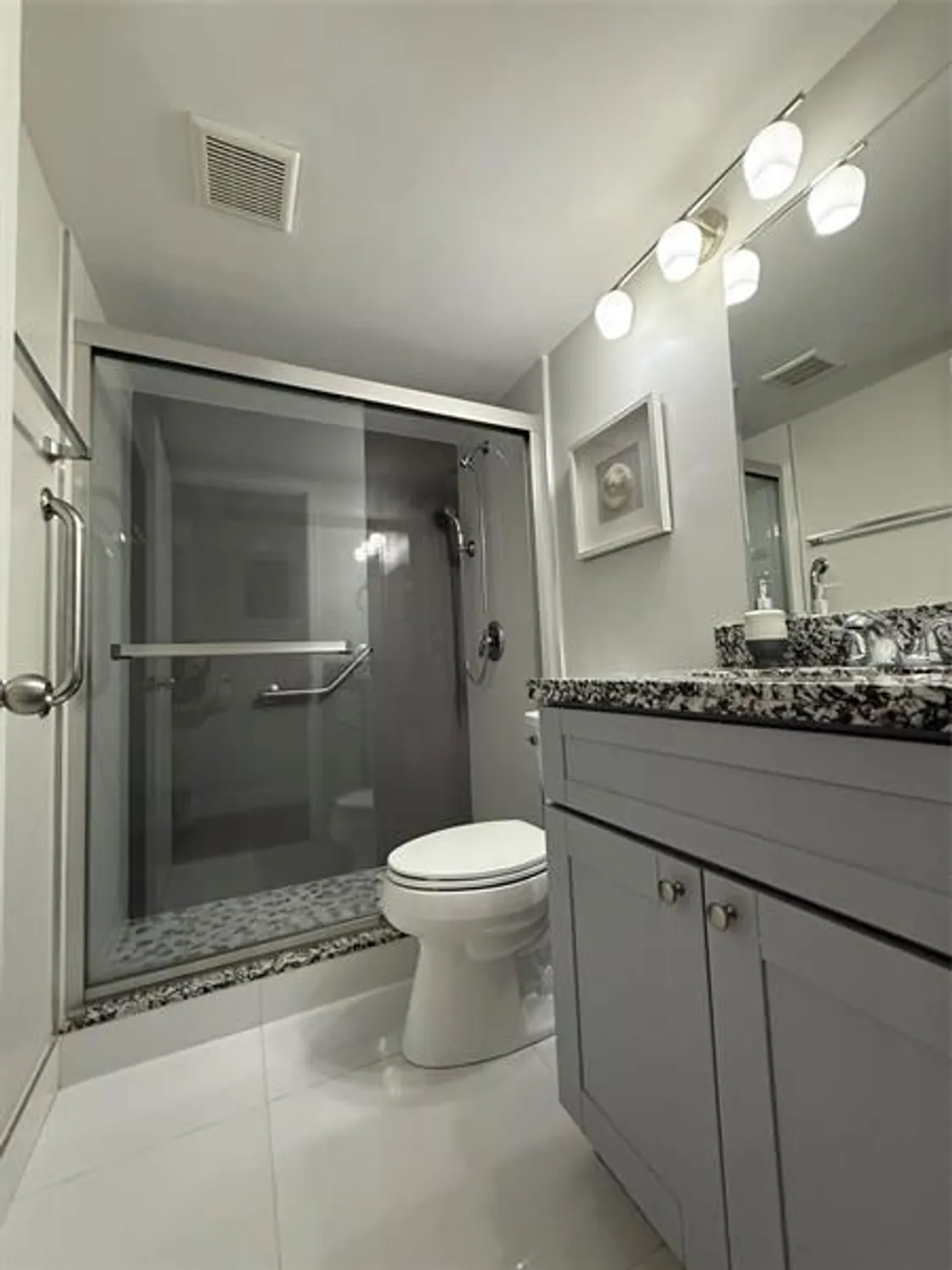 Property Slideshow image 9 of 21 | 2028 exeter b # 2028, Boca Raton, FL, 33434