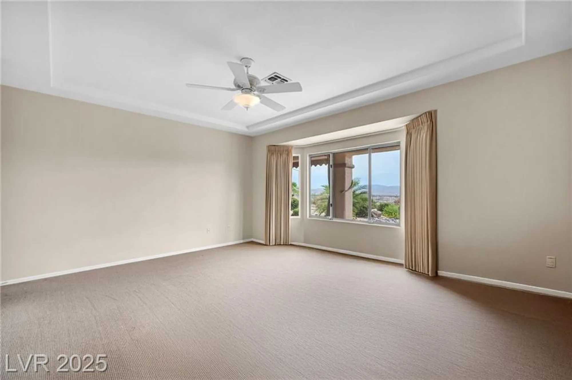 Property Slideshow image 33 of 41 | 2189 magnolia pond ct, Henderson, NV, 89052