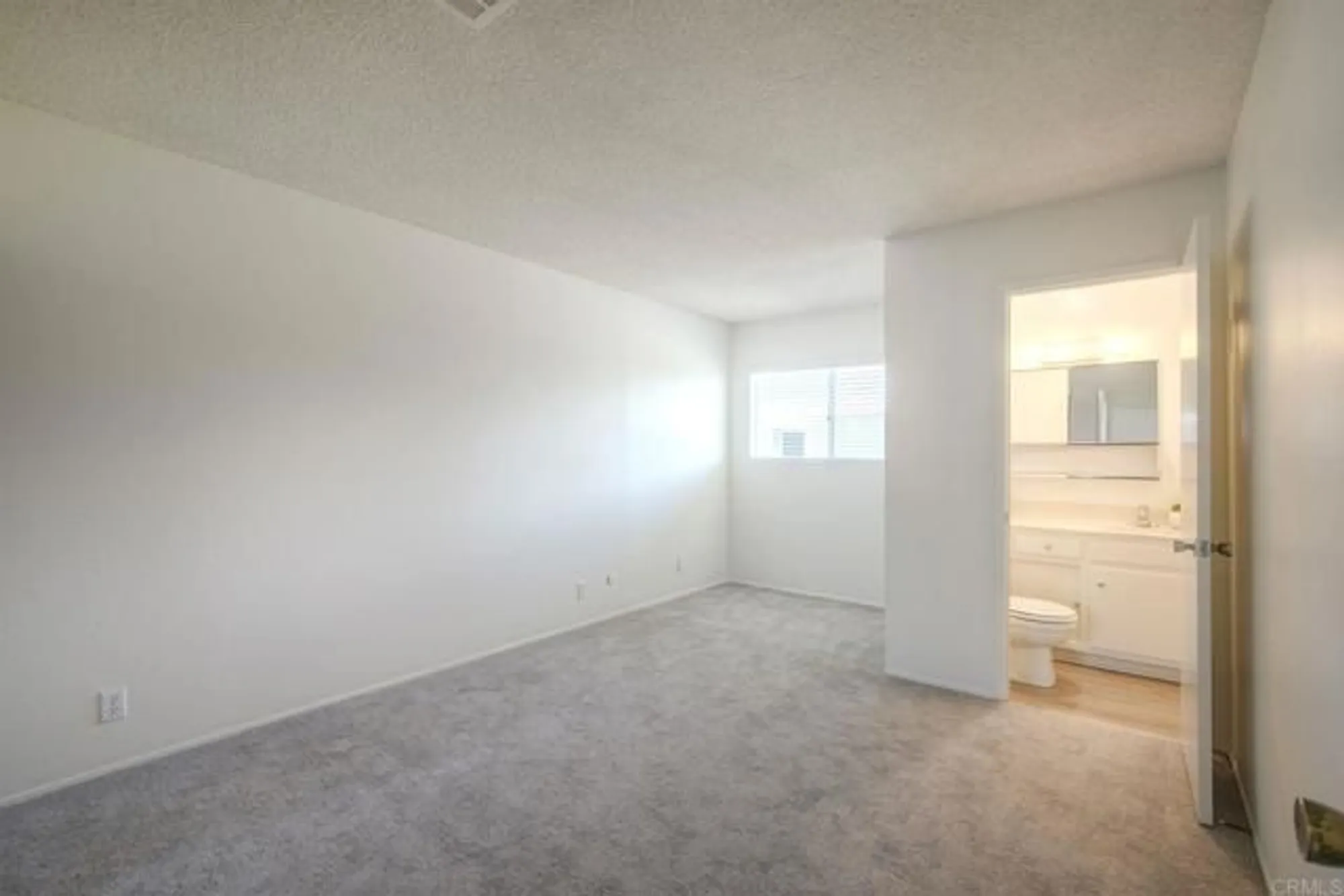 Property Slideshow image 21 of 41 | 3839 vista campana 16, Oceanside, CA, 92057