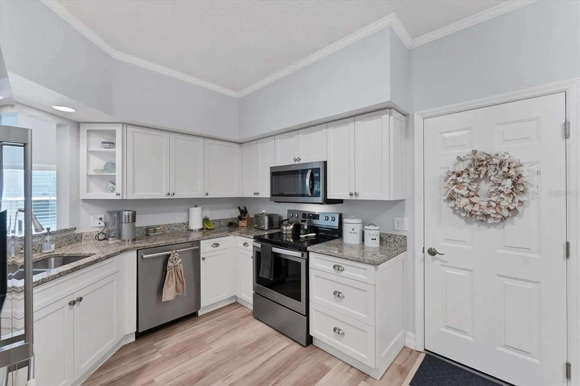 Property Slideshow image 11 of 60 | 7160 cedar hollow cir na, Bradenton, FL, 34203