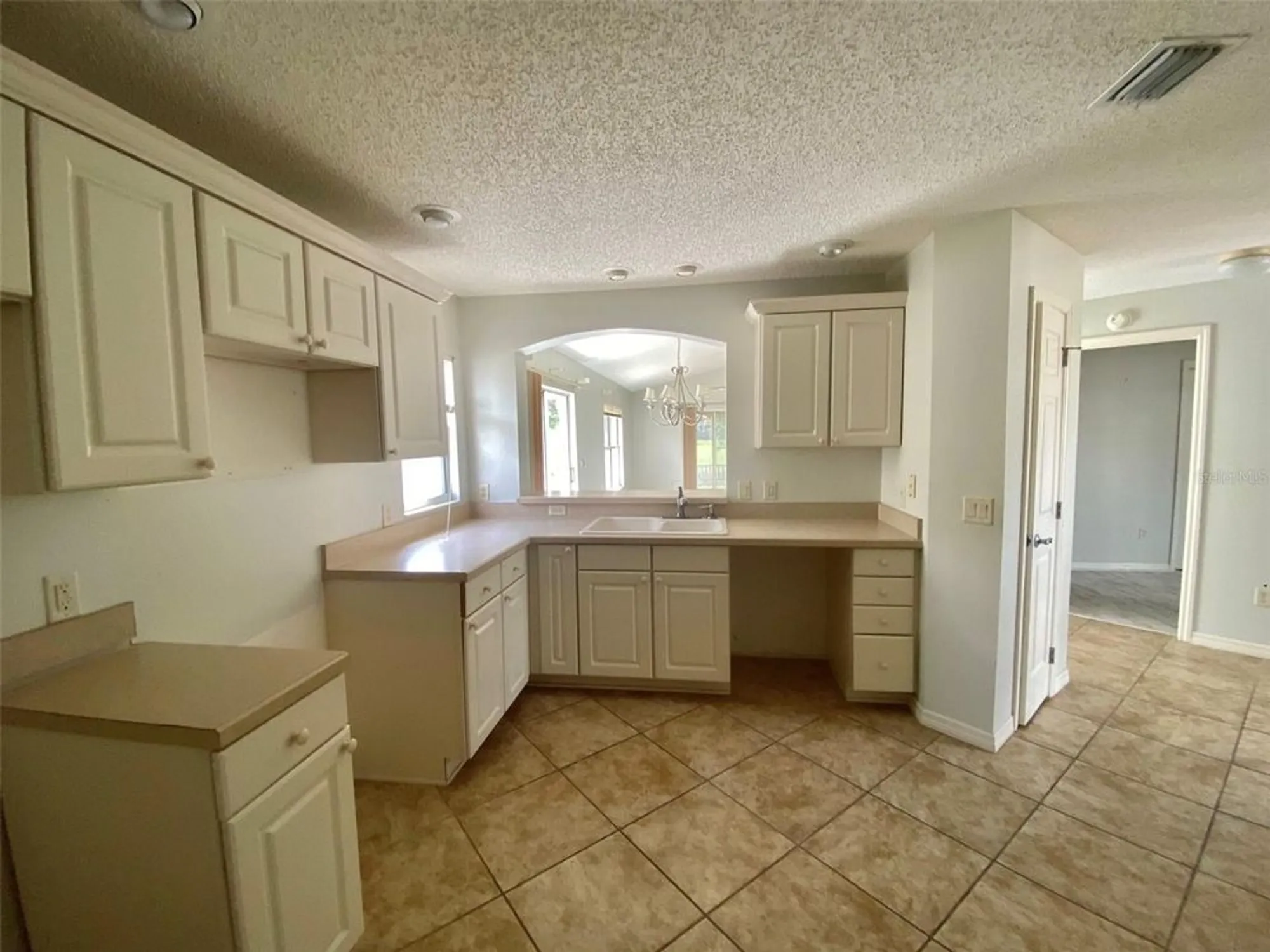Property Slideshow image 12 of 25 | 1524 conway ct, The Villages, FL, 32162