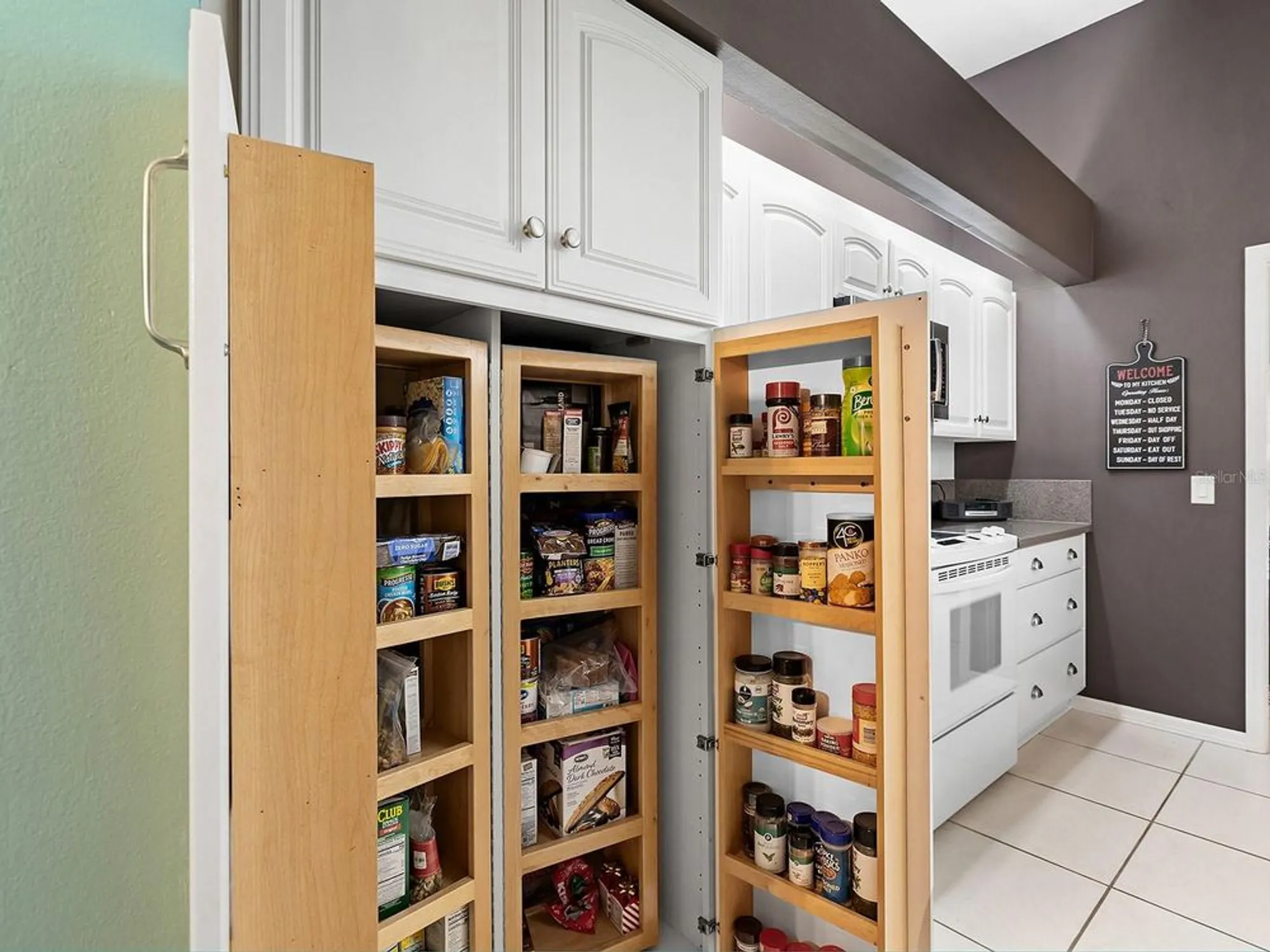 Property Slideshow image 9 of 41 | 114 southampton pl 237, Venice, FL, 34293