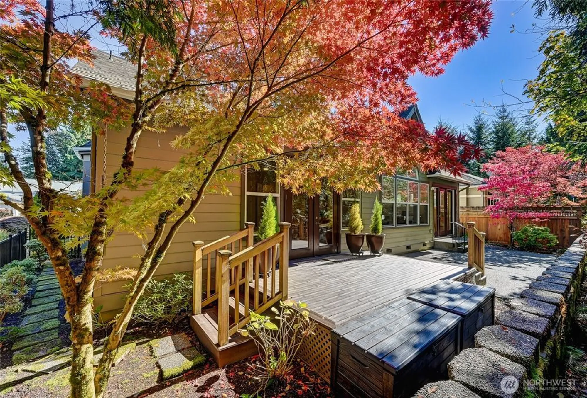 Property Slideshow image 37 of 40 | 12115 big leaf way, Redmond, WA, 98053