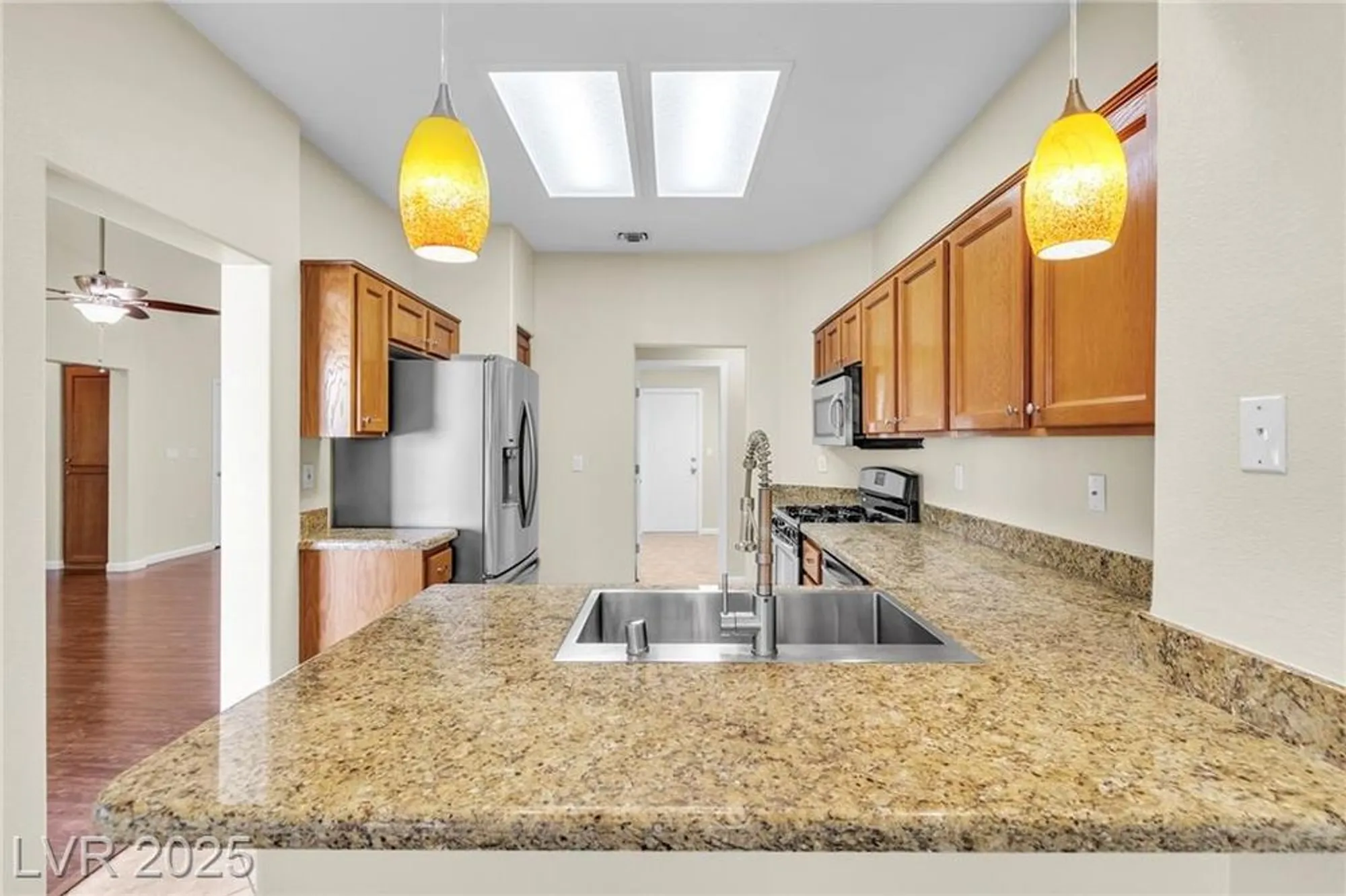 Property Slideshow image 8 of 30 | 10400 georgetown pl, Las Vegas, NV, 89134