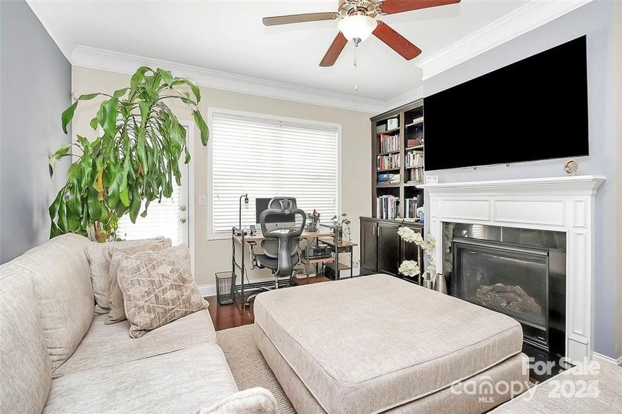 Property Slideshow image 13 of 44 | 4146 la crema dr, Charlotte, NC, 28214