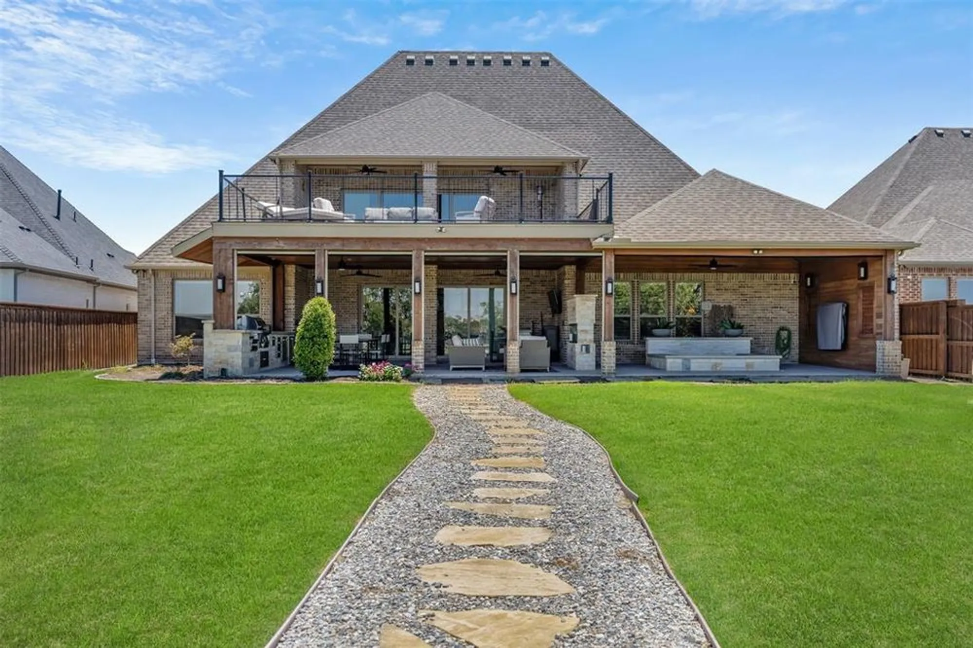 Property Slideshow image 35 of 40 | 7740 castlebridge, The Colony, TX, 75056