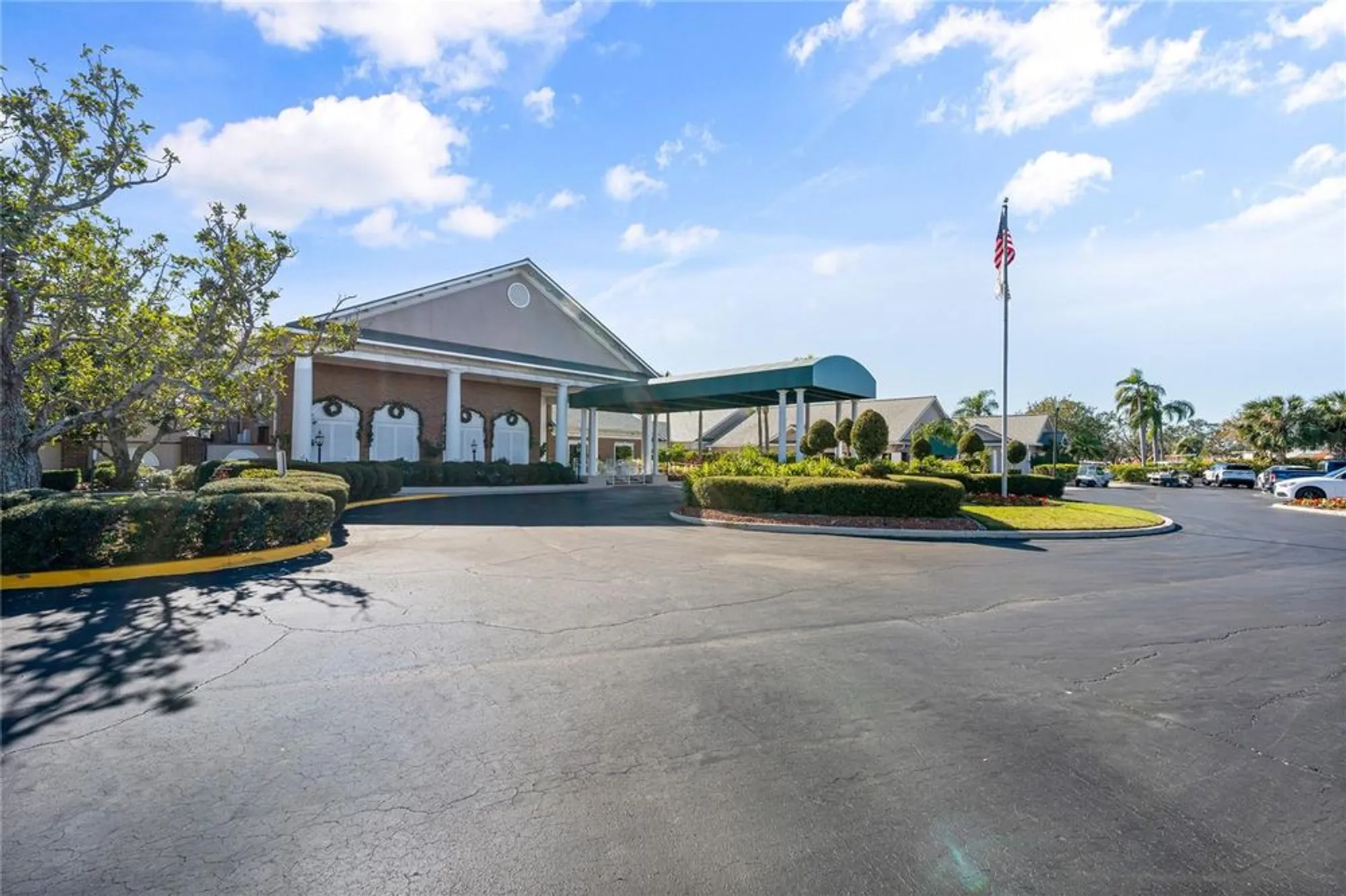 Property Slideshow image 34 of 51 | 6421 bay cedar ln, Bradenton, FL, 34203